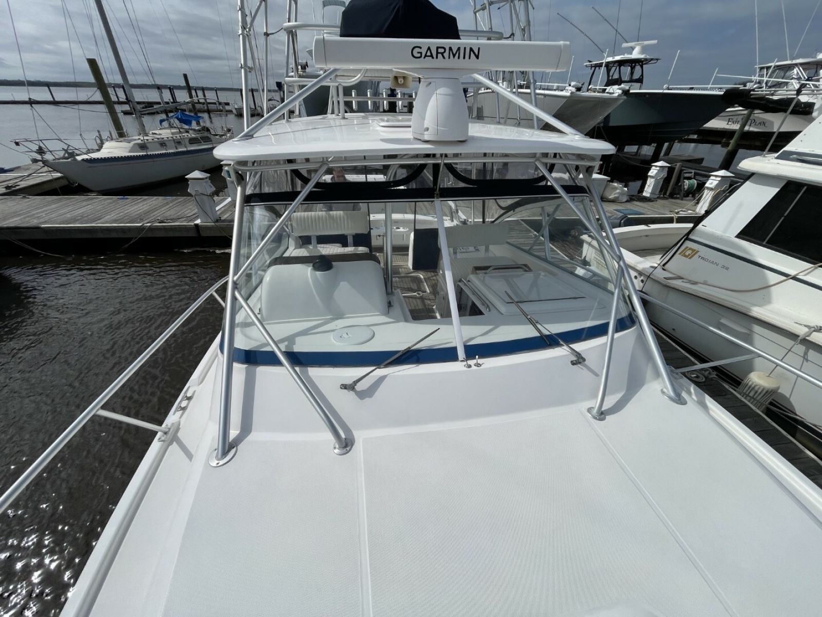 Illuminator 31ft Luhrs Yacht For Sale