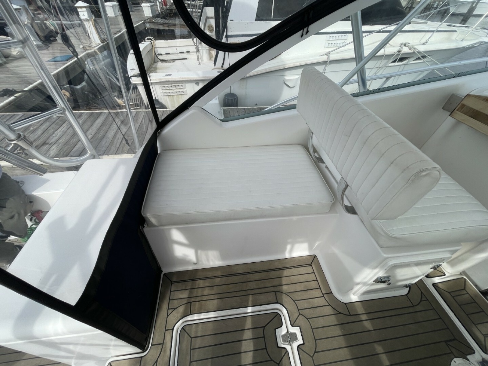 Illuminator 31ft Luhrs Yacht For Sale