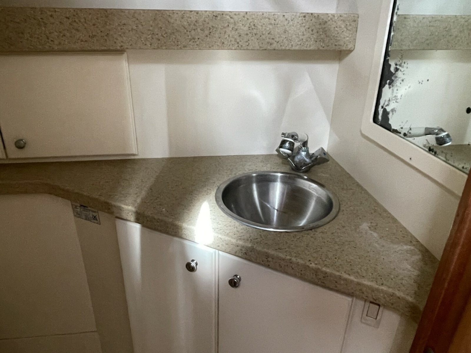 Illuminator 31ft Luhrs Yacht For Sale