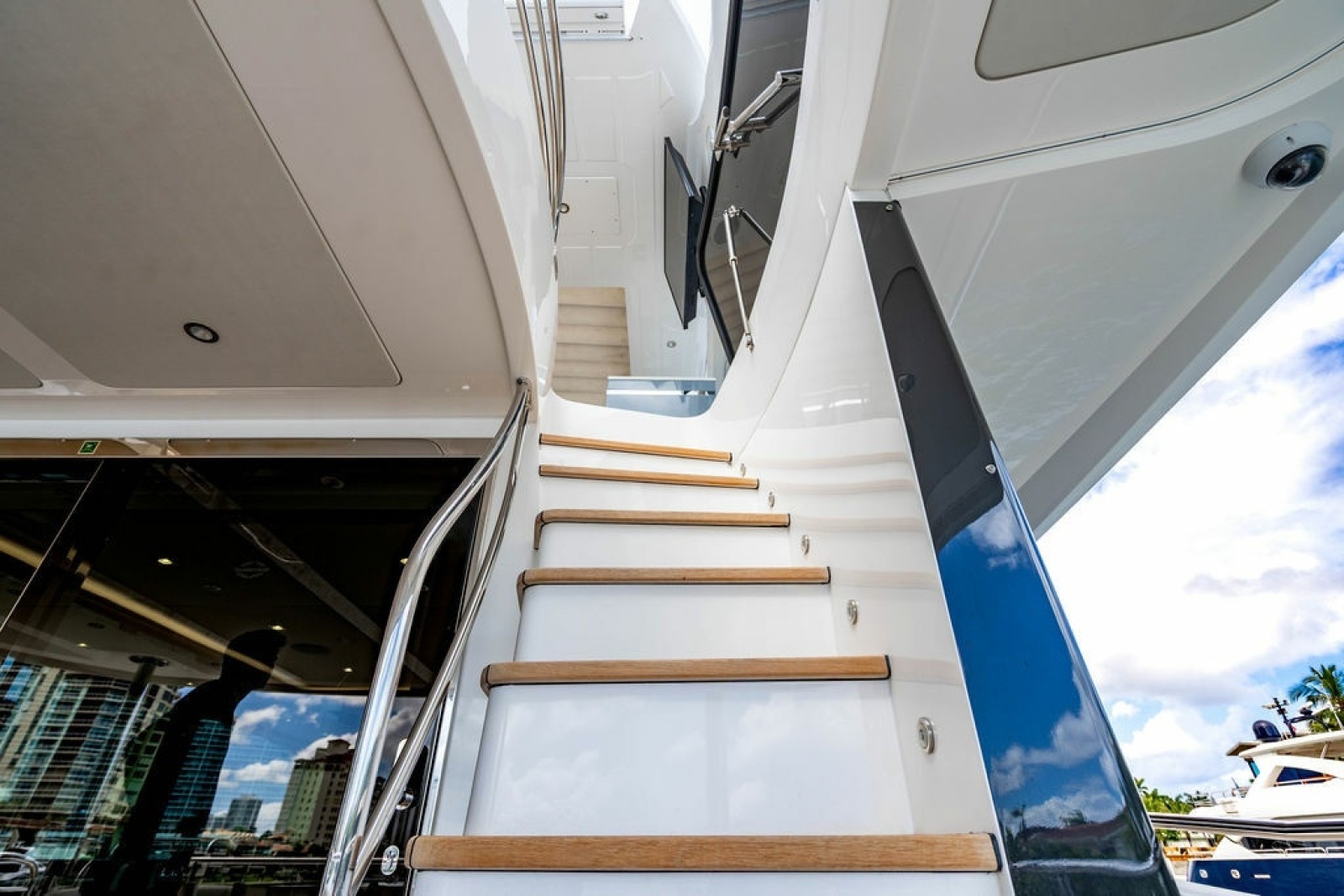 Star of the Sea 95ft Sunseeker Yacht For Sale