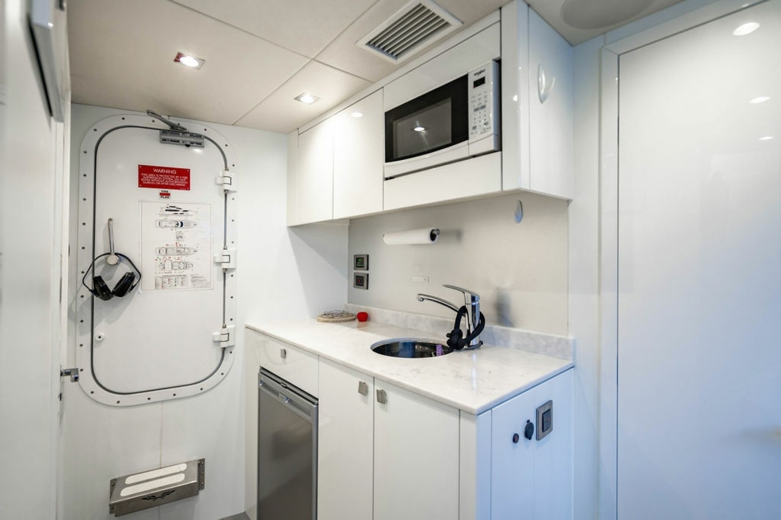 Star of the Sea 95ft Sunseeker Yacht For Sale