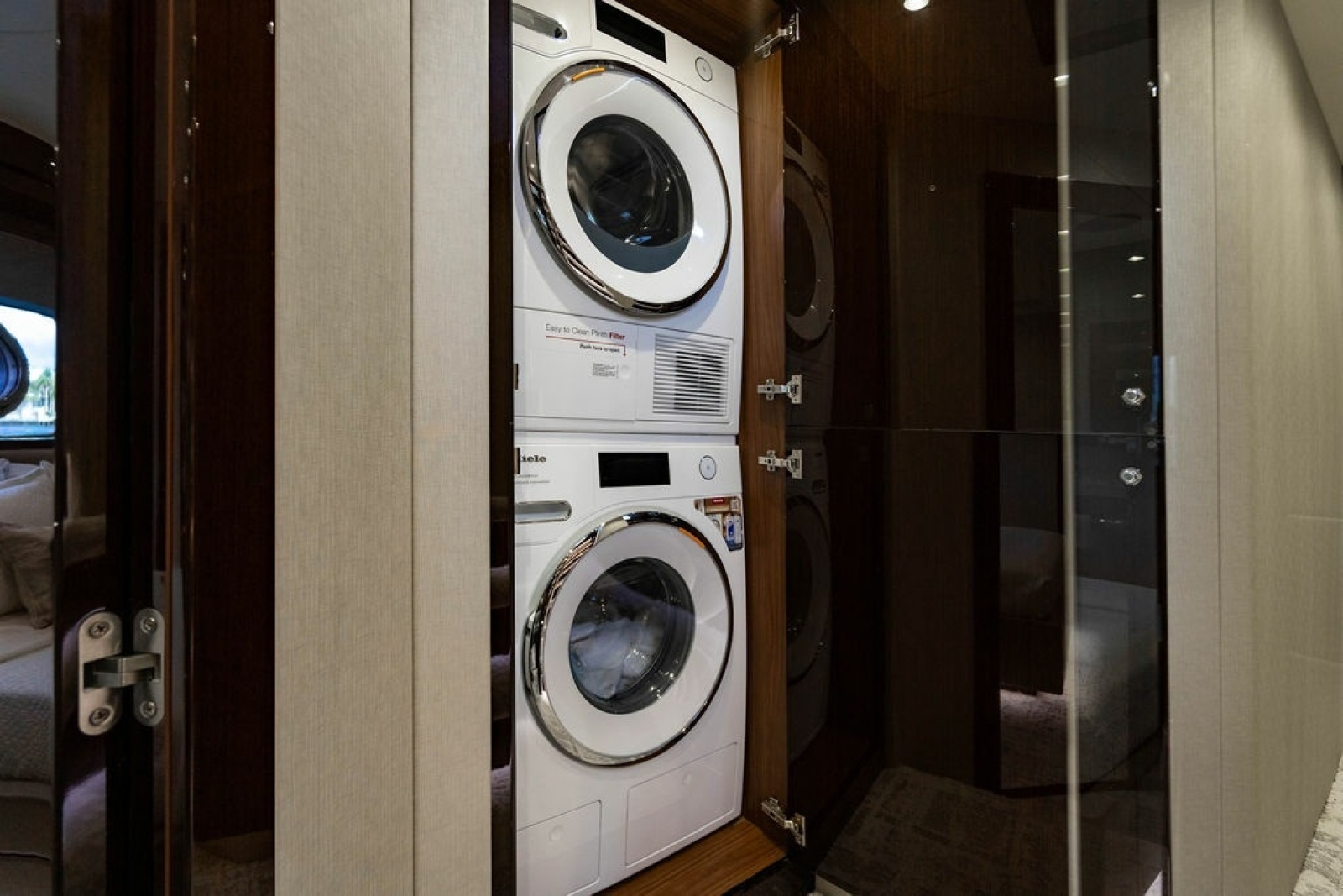 Star of the Sea 95ft Sunseeker Yacht For Sale