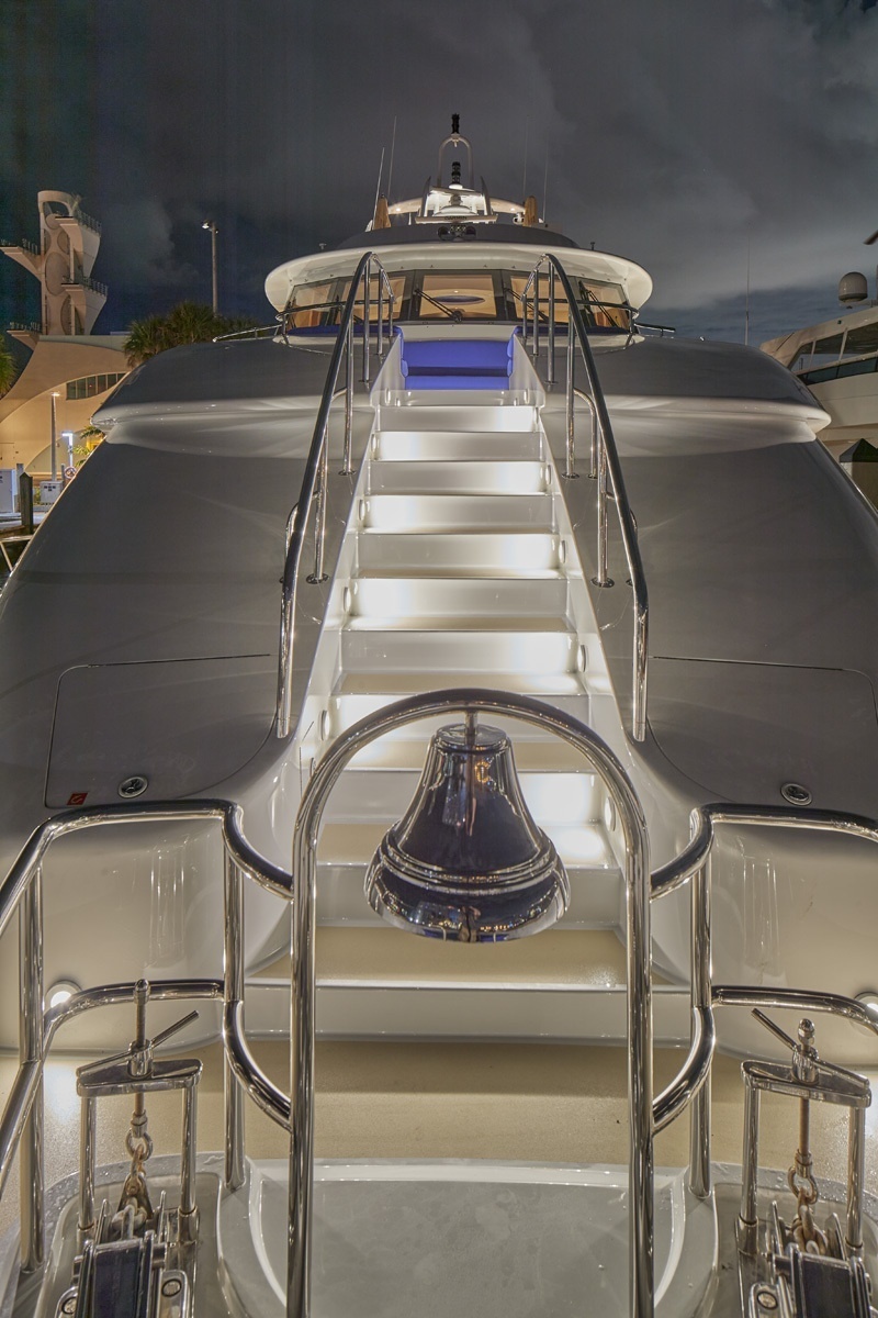 FAVOR 127ft Crescent Yacht For Sale