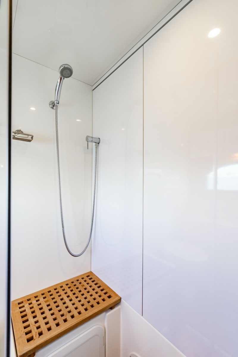 44' 2024 Aquila 44 Yacht