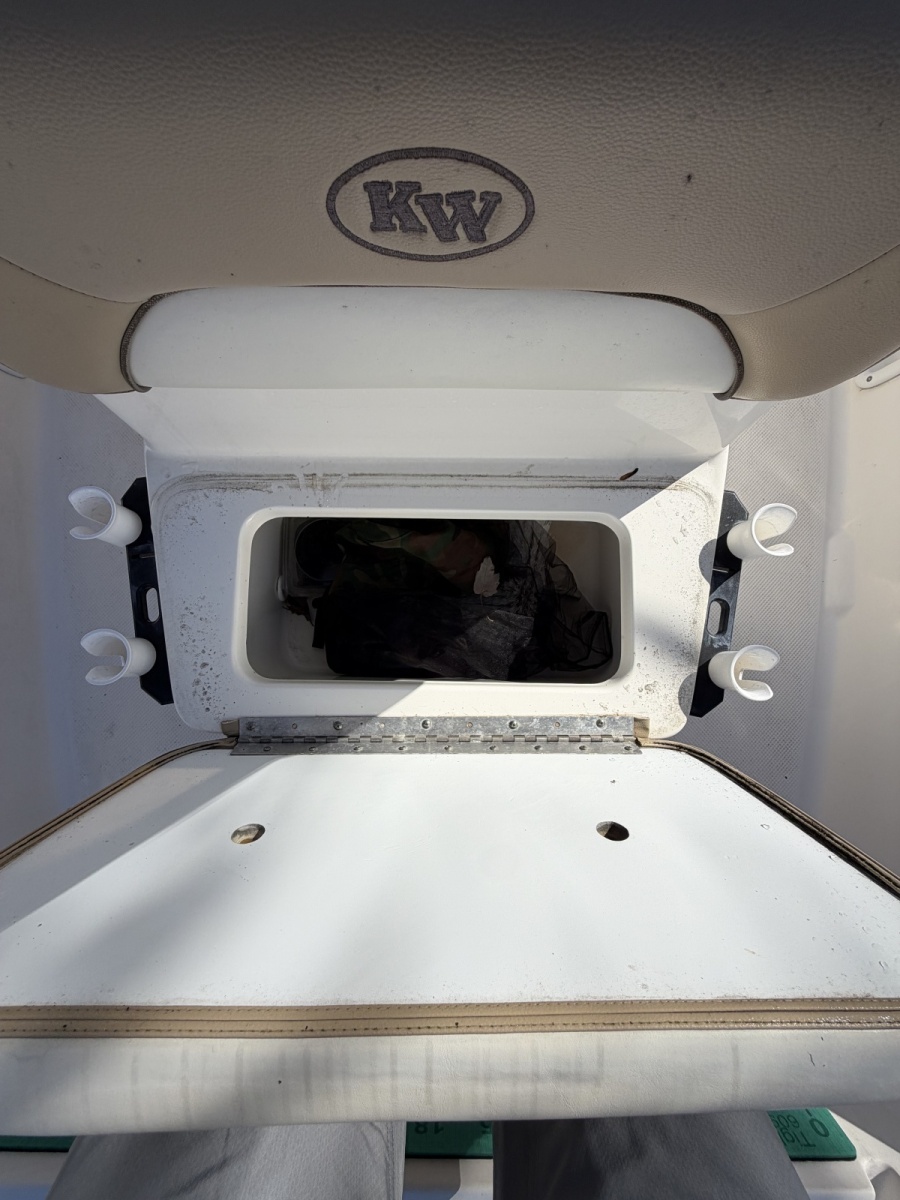 17' 2014 Key West 1720 Sportsman