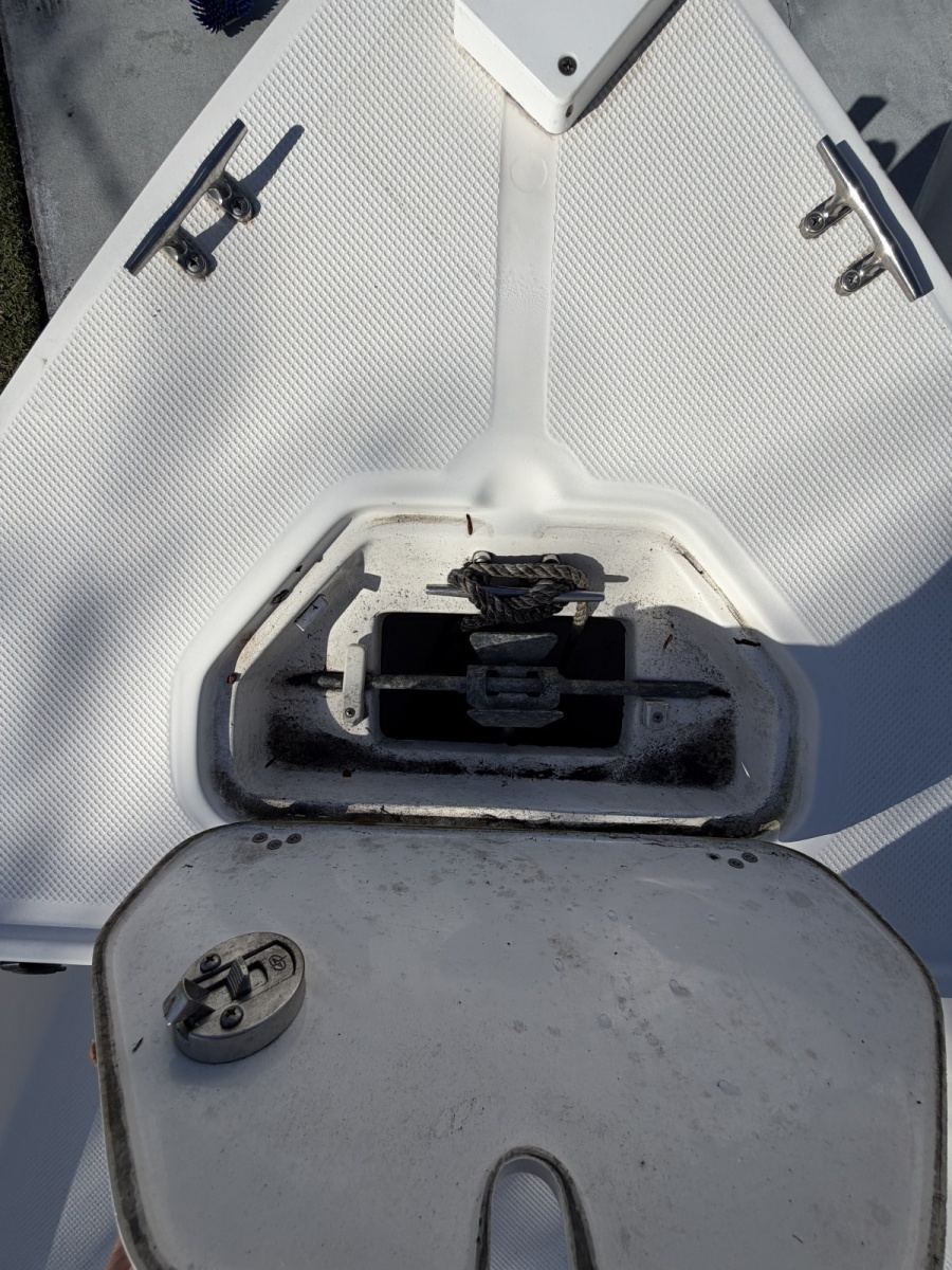 17' 2014 Key West 1720 Sportsman