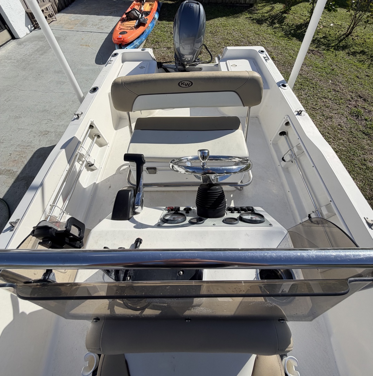 17' 2014 Key West 1720 Sportsman