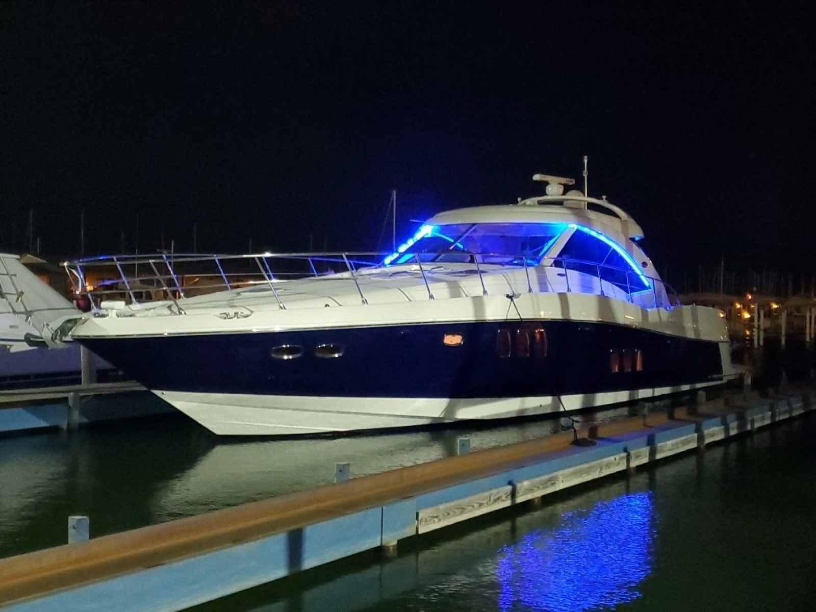 Changing Seas 60ft Sea Ray Yacht For Sale