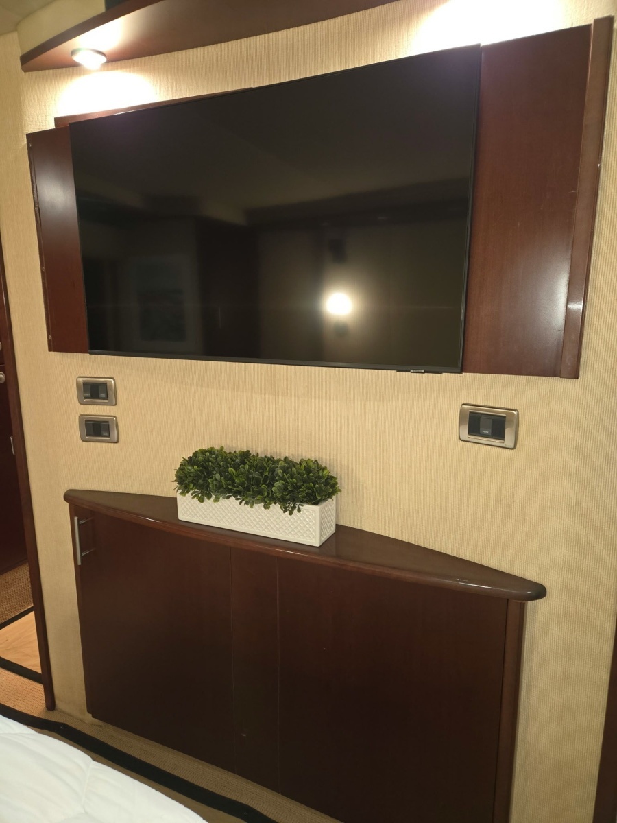 Changing Seas 60ft Sea Ray Yacht For Sale