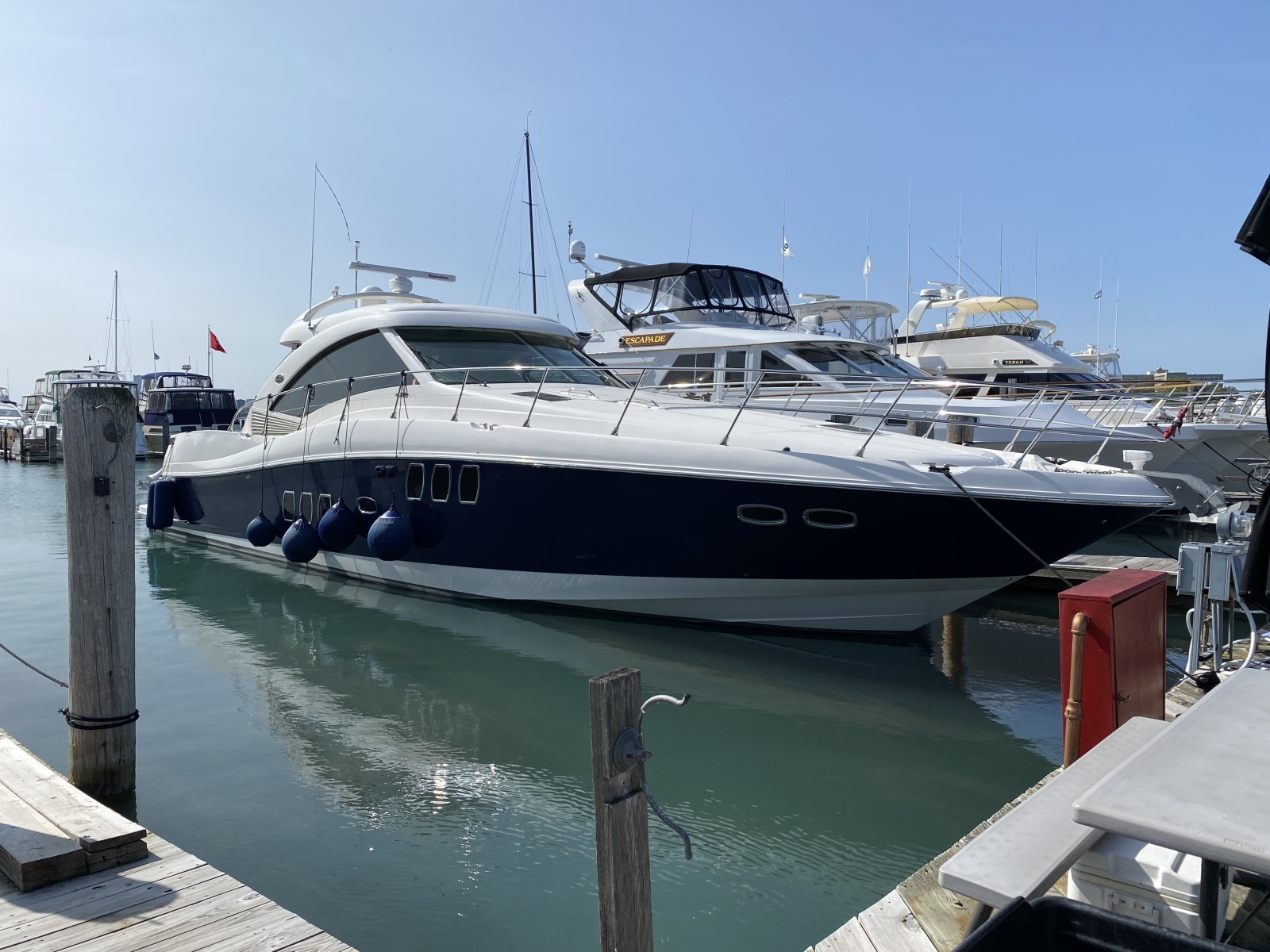 Changing Seas 60ft Sea Ray Yacht For Sale