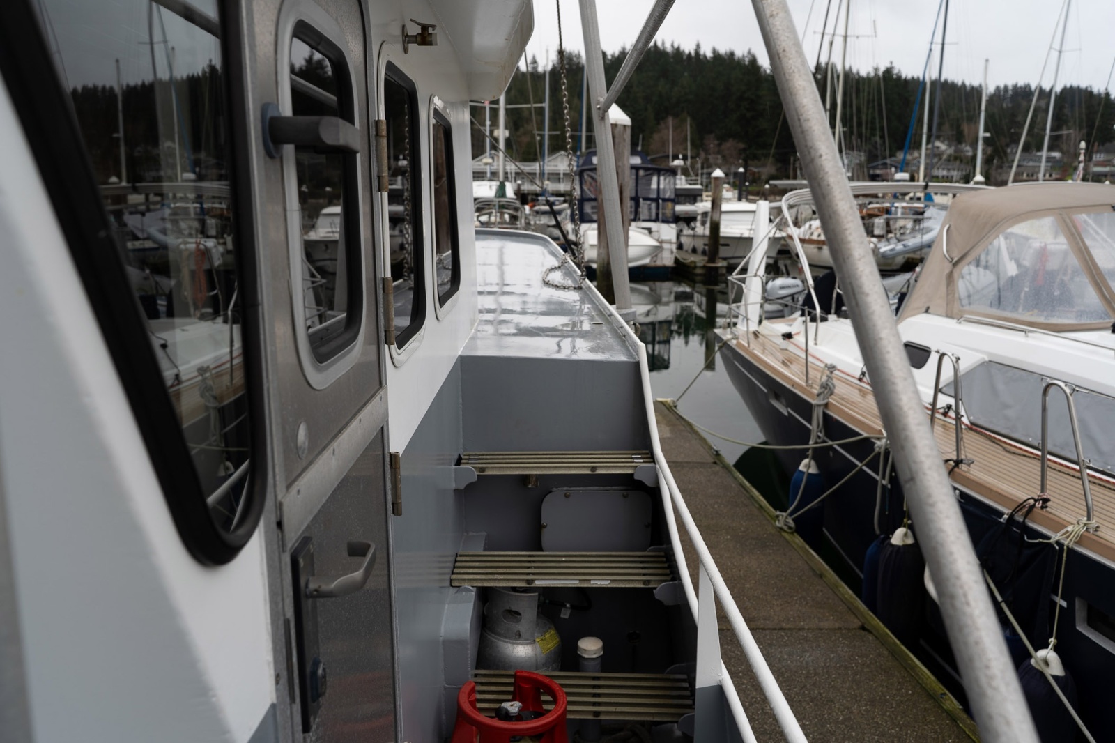 43' 1997 Custom Steel Trawler 43