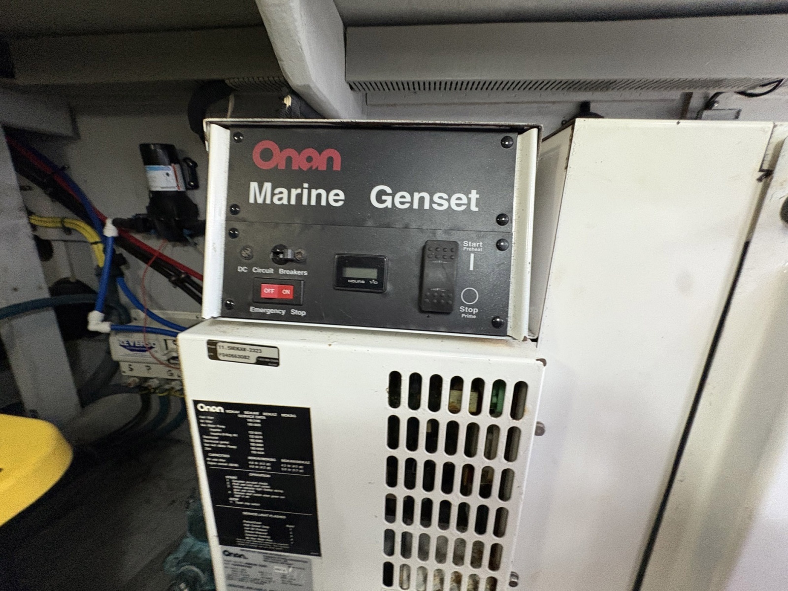 2005 Meridian 411 Sedan