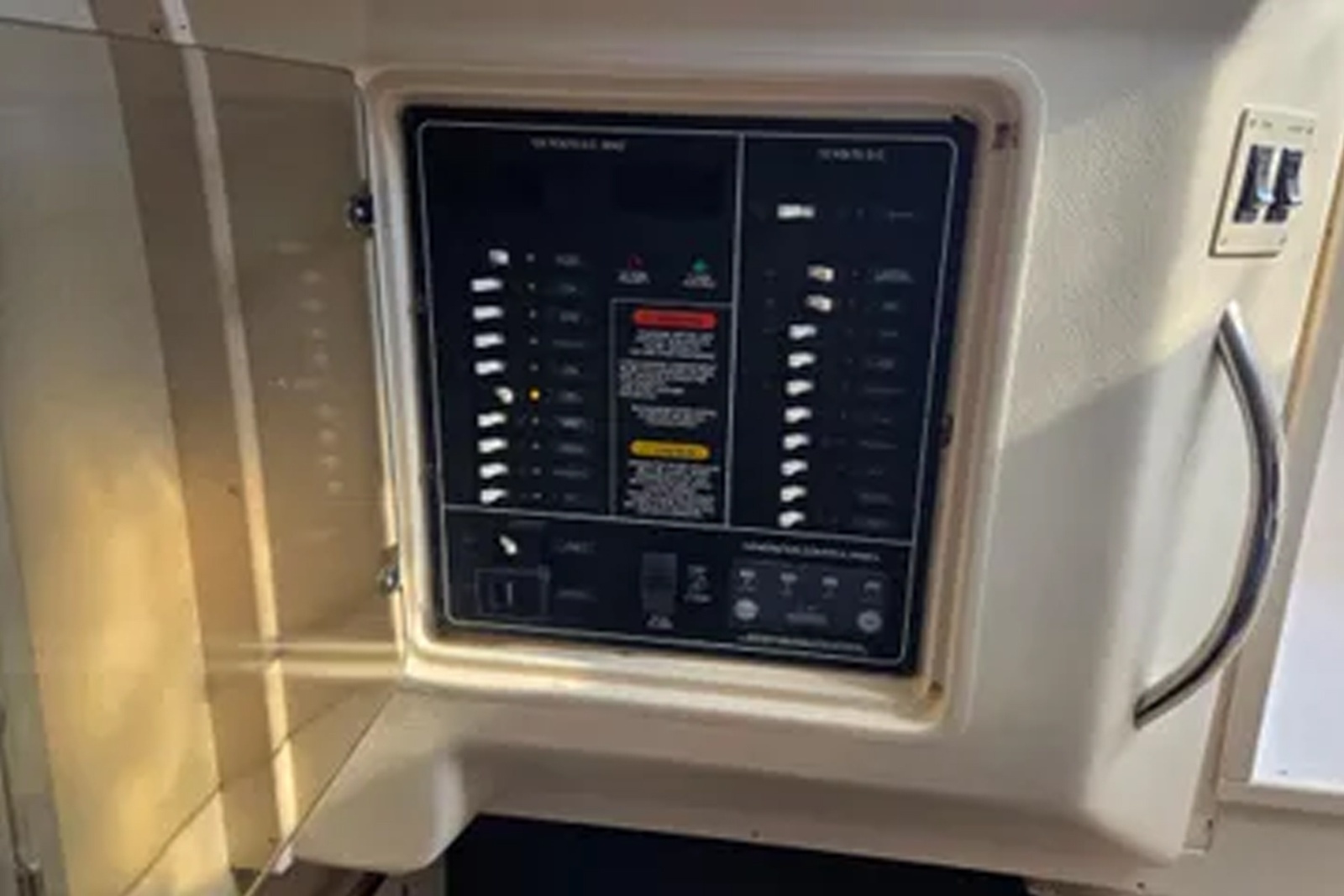 35ft Grady White Yacht For Sale