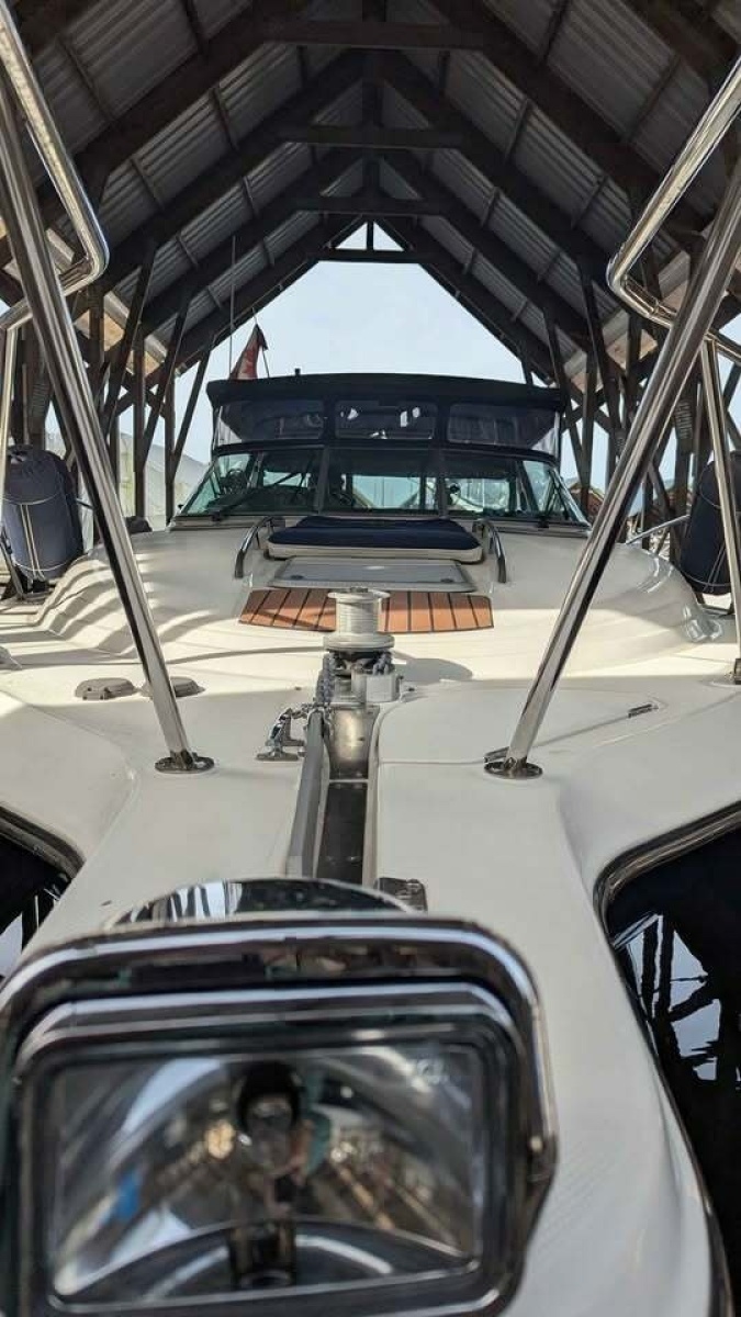 32ft Maxum Yacht For Sale