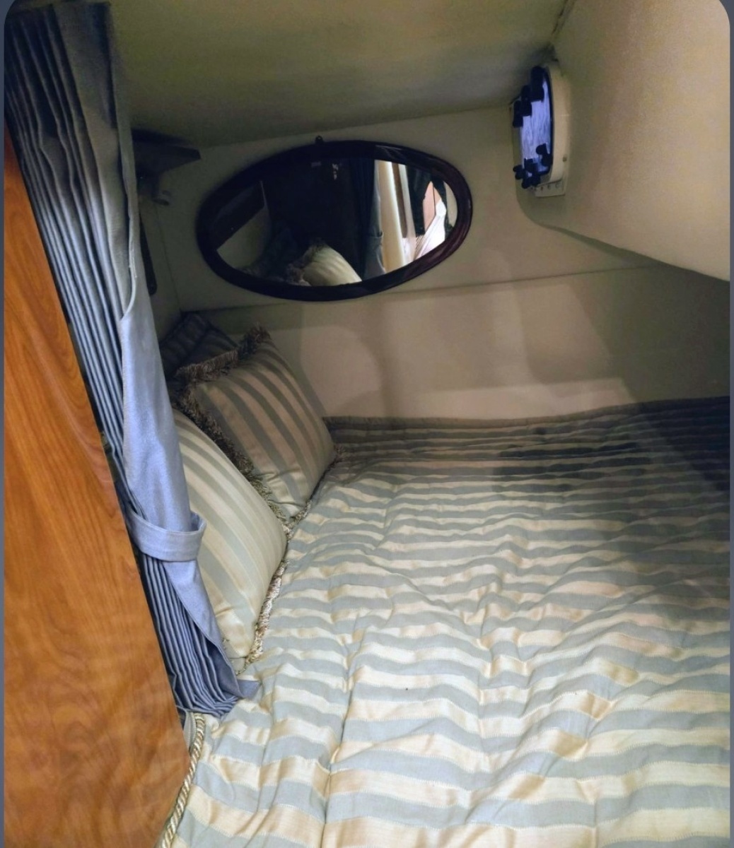 Yasmine III 29ft Four Winns Yacht For Sale