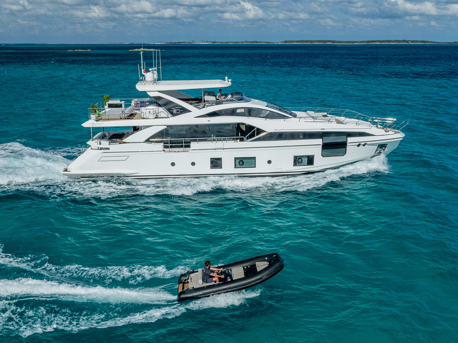 87ft Azimut Yacht For Sale