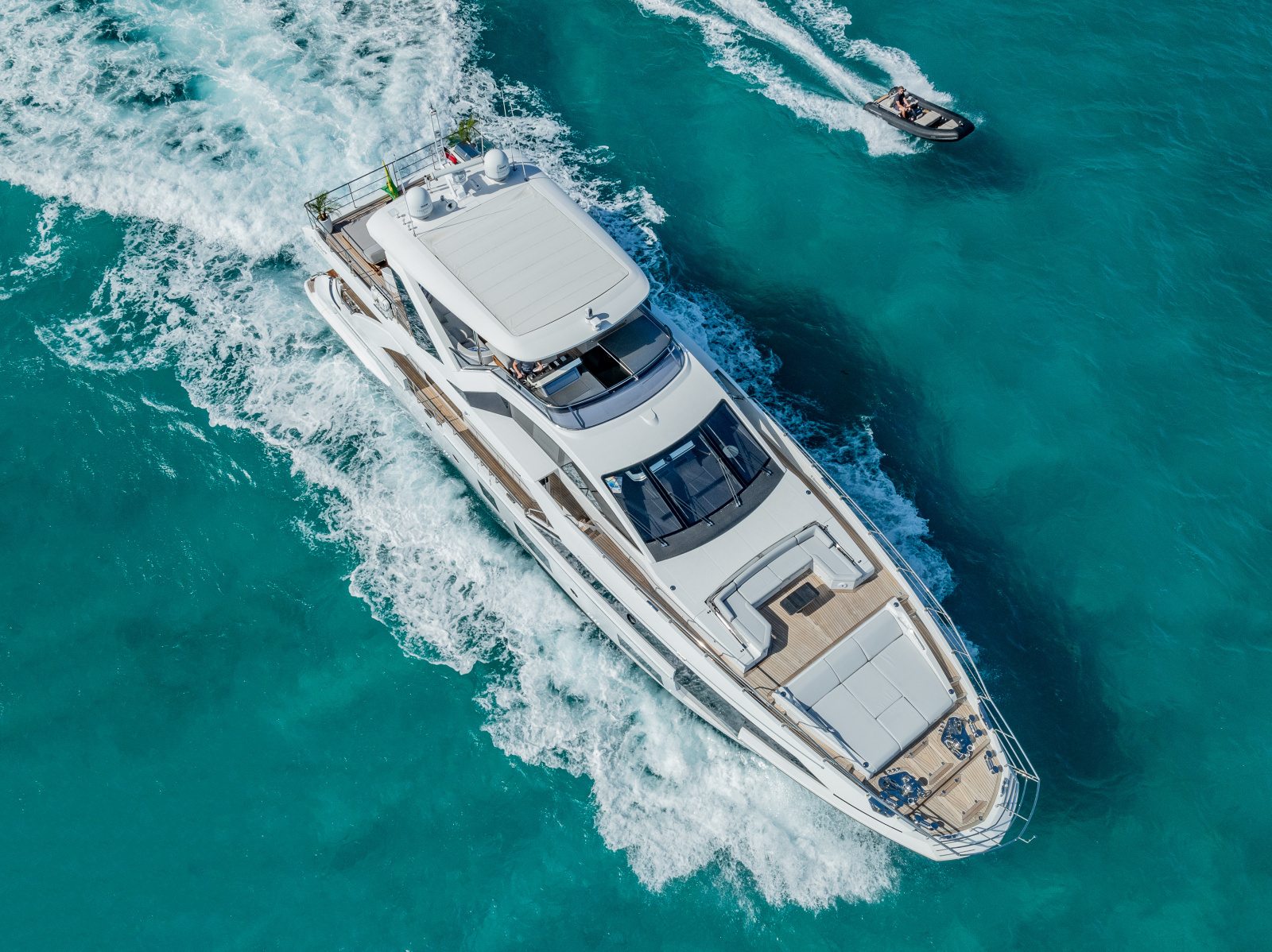 87ft Azimut Yacht For Sale
