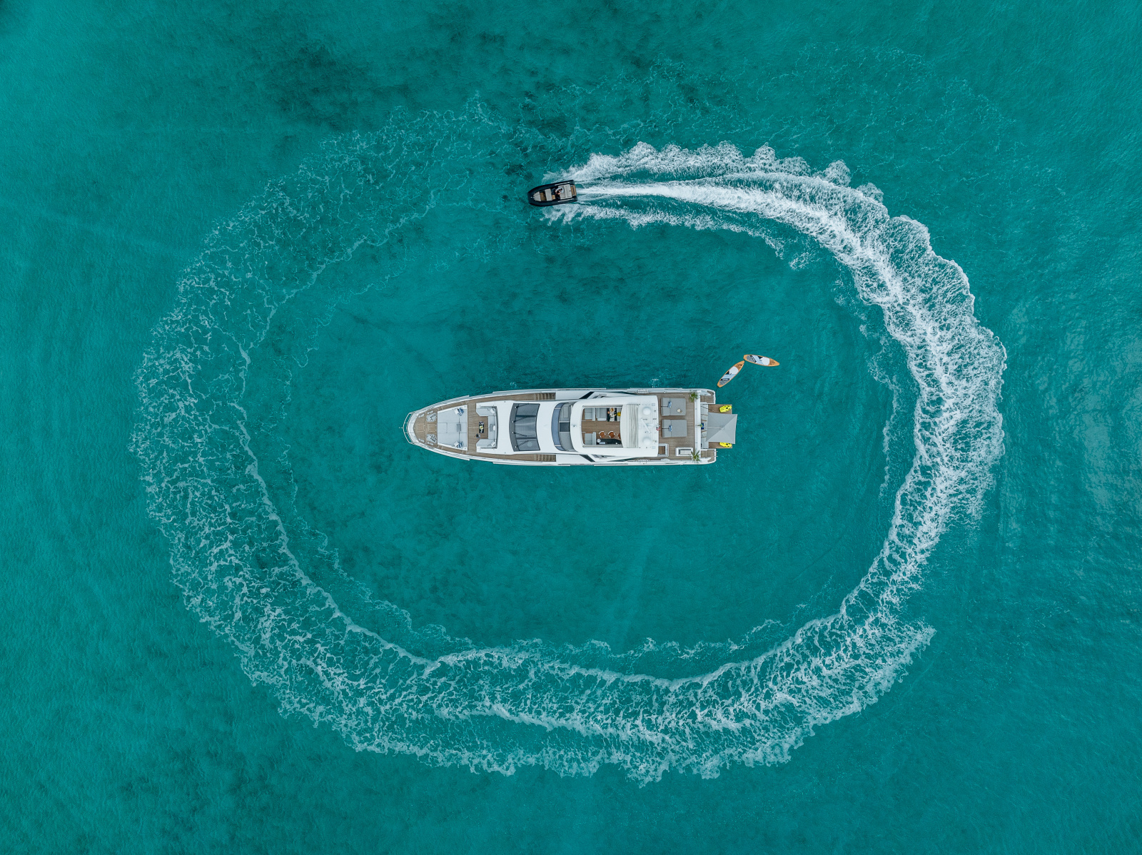 87ft Azimut Yacht For Sale