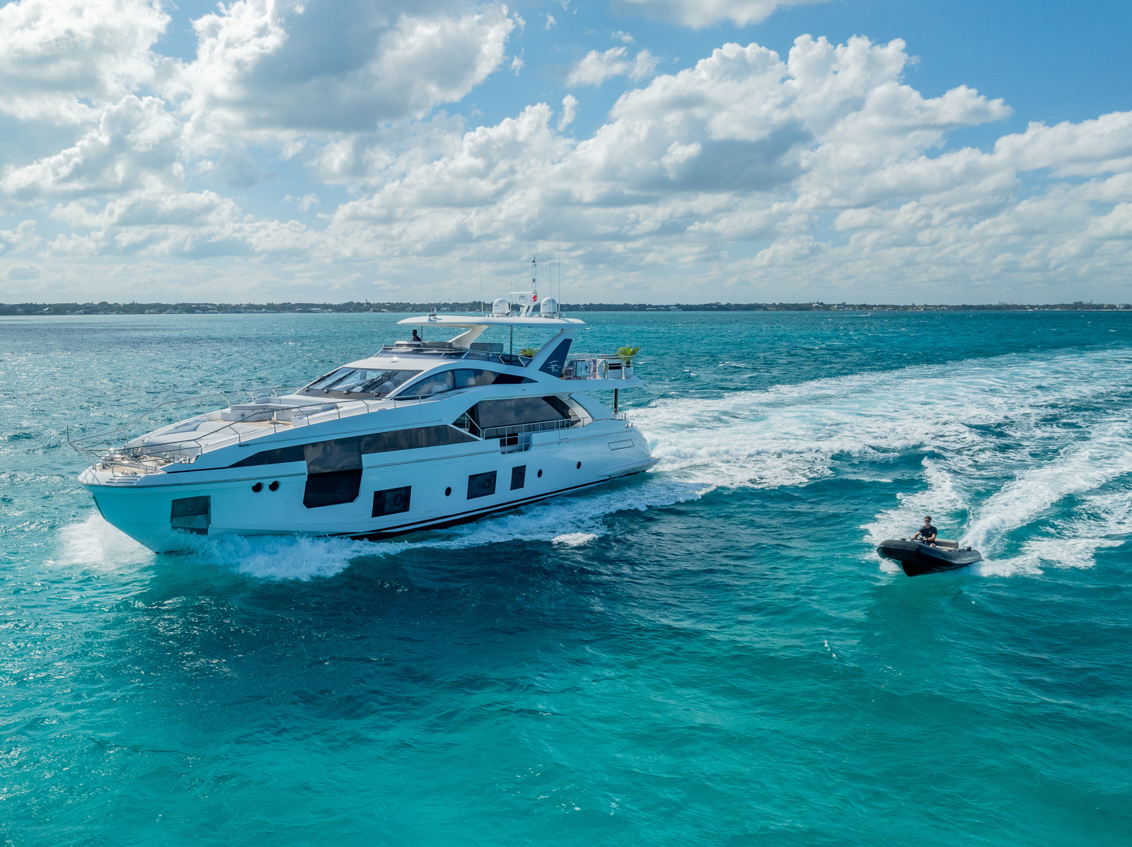 87ft Azimut Yacht For Sale