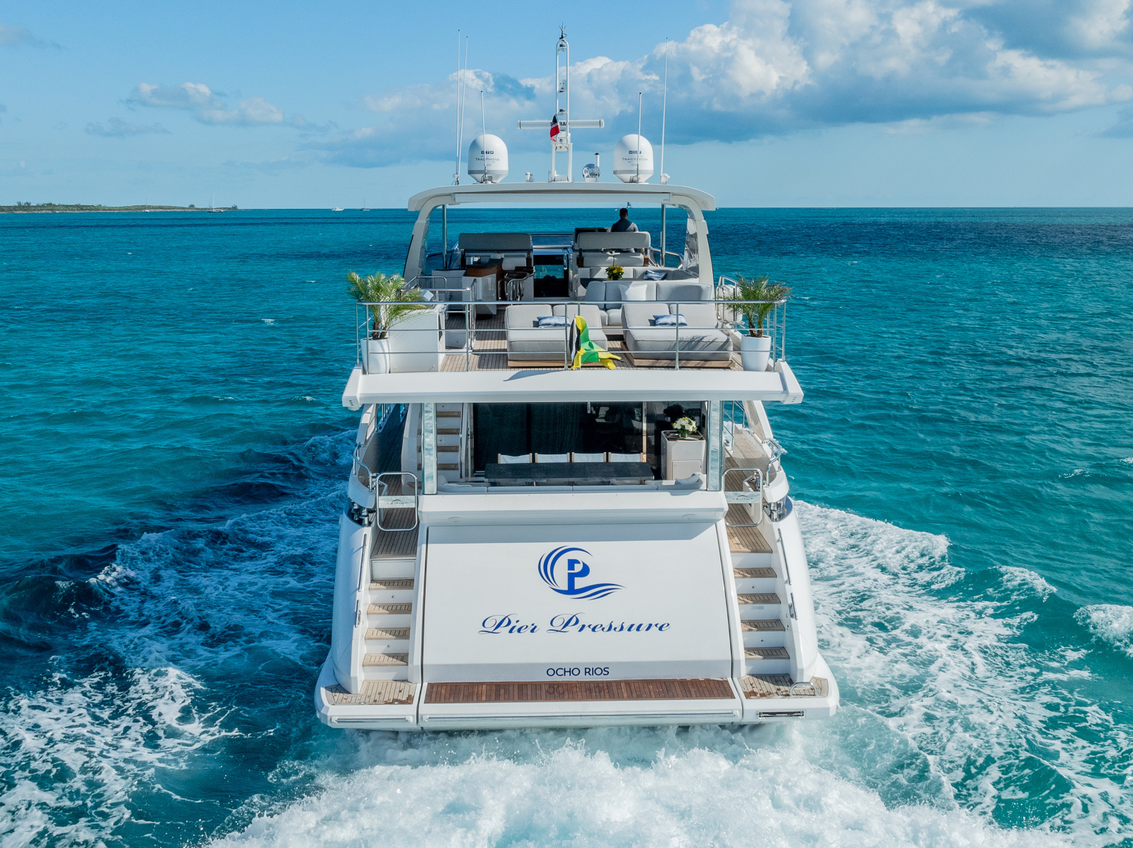 87ft Azimut Yacht For Sale