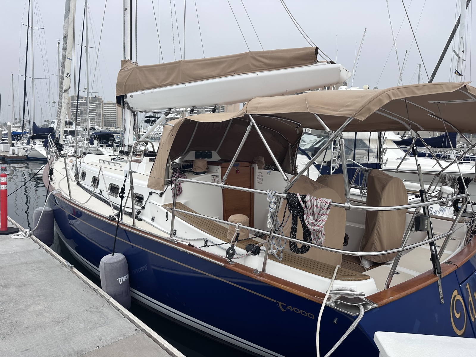 40' 2016 Tartan 4000