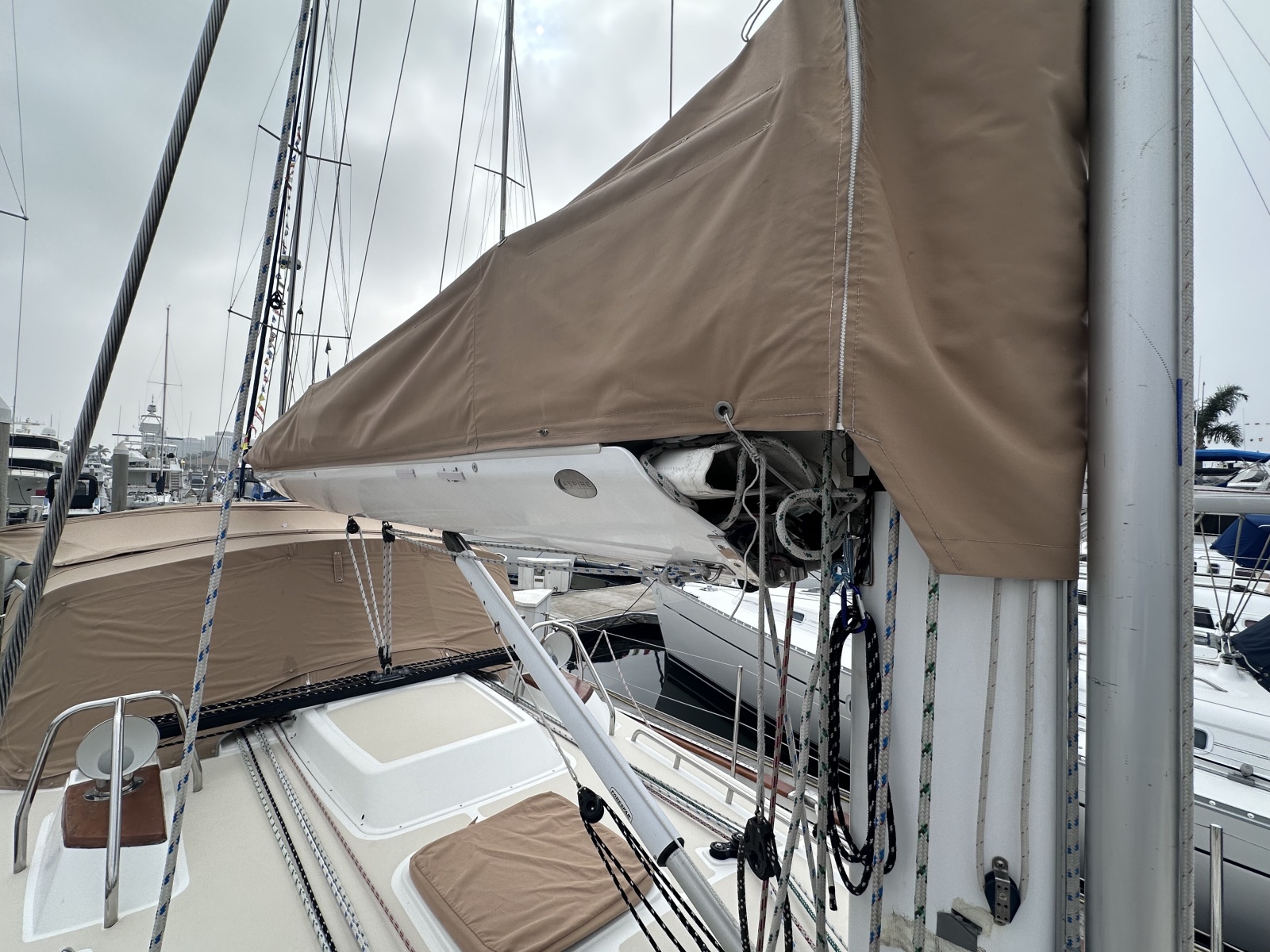 40' 2016 Tartan 4000