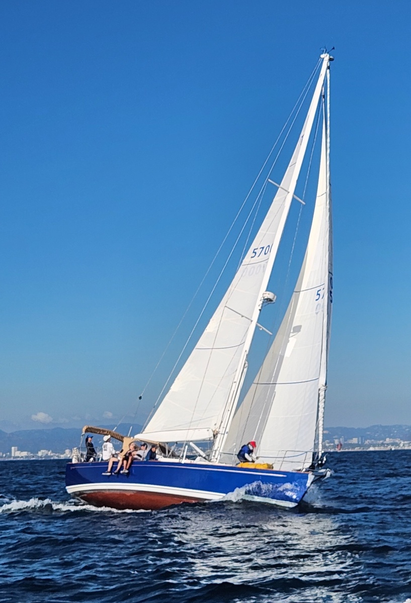 40' 2016 Tartan 4000