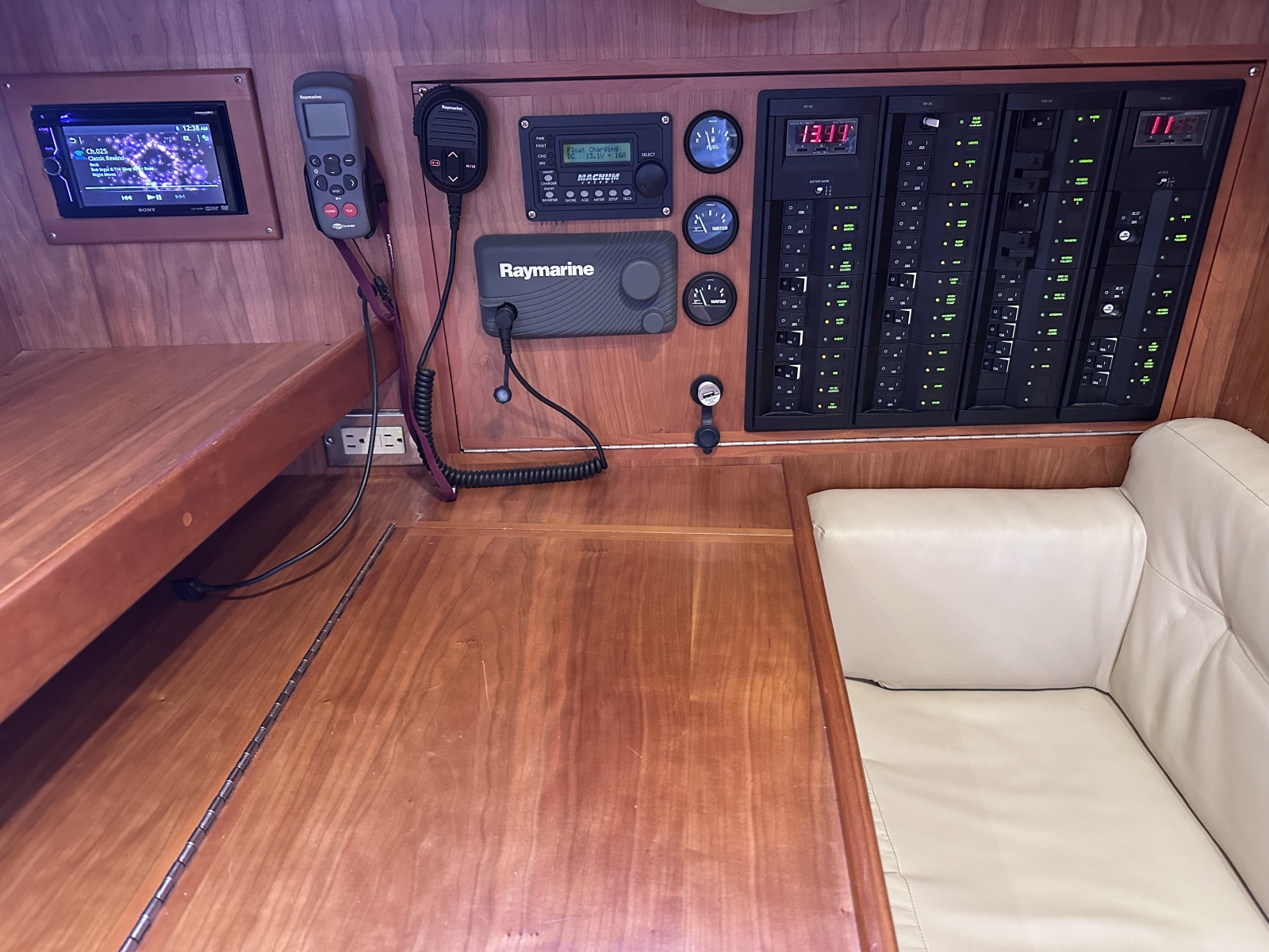 40' 2016 Tartan 4000