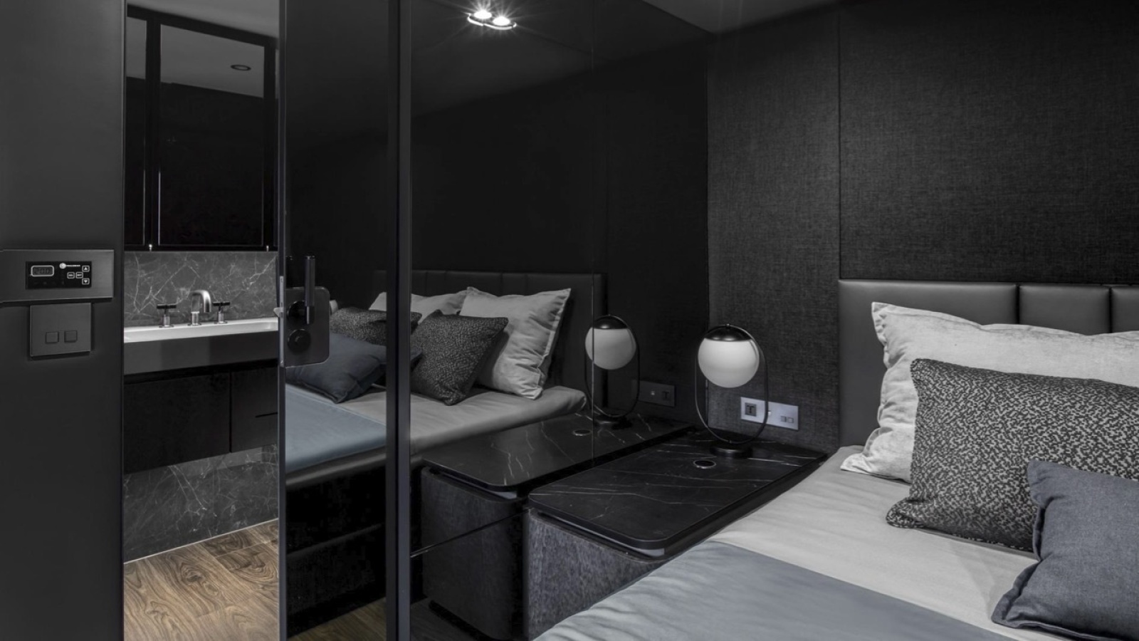 80ft Sunreef Yacht For Sale