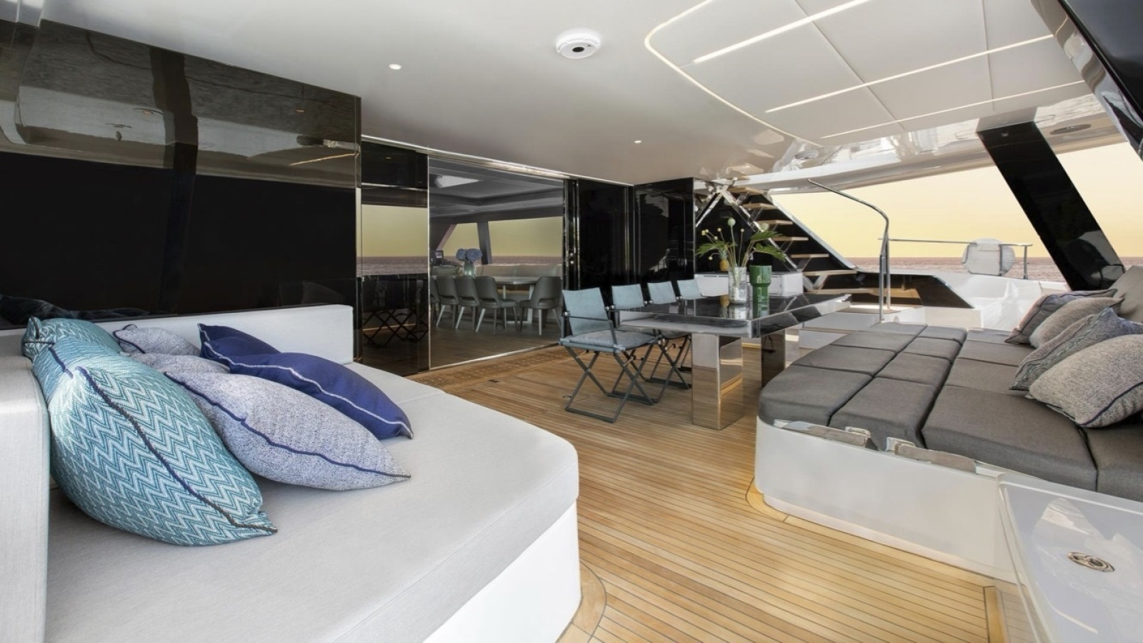 80ft Sunreef Yacht For Sale