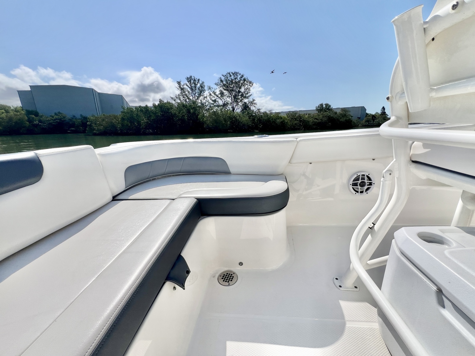 24ft Robalo Yacht For Sale