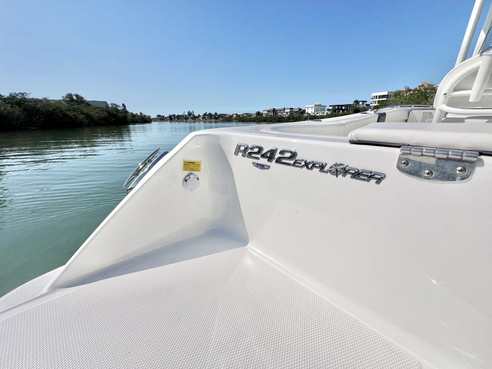 24ft Robalo Yacht For Sale