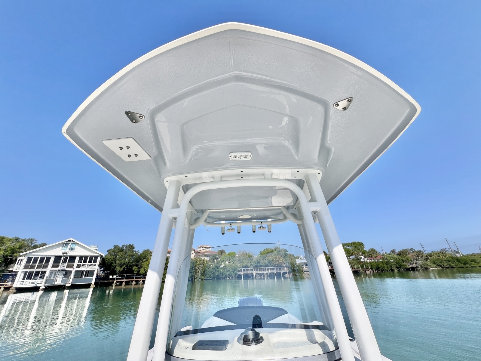 24ft Robalo Yacht For Sale