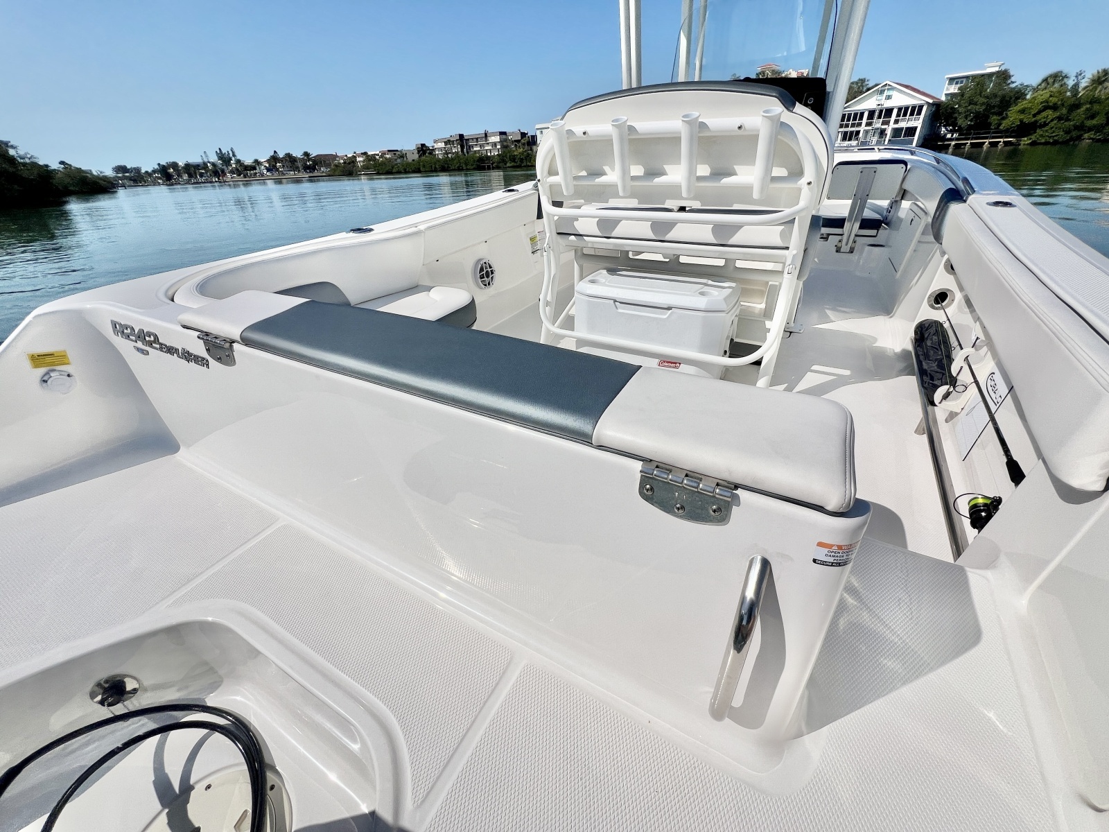 24ft Robalo Yacht For Sale