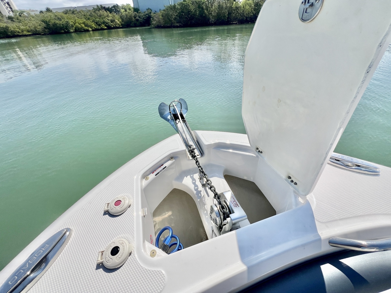 24ft Robalo Yacht For Sale