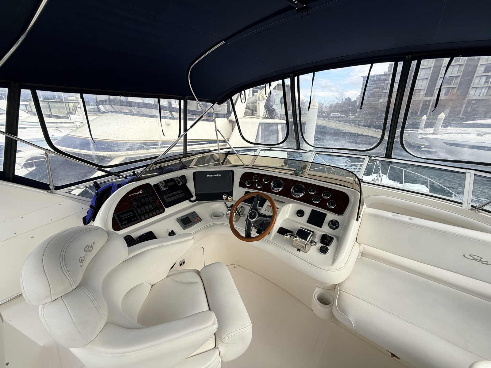 45' 2003 Sea Ray 450 Express Bridge