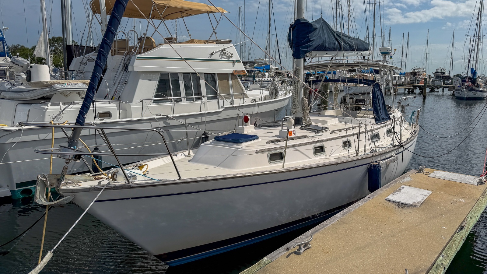 38' 1984 Pearson 385