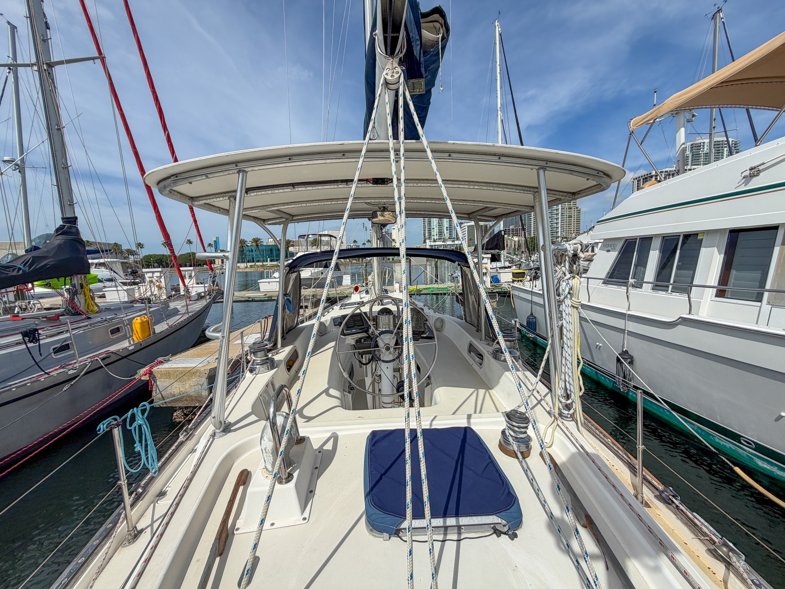 38' 1984 Pearson 385