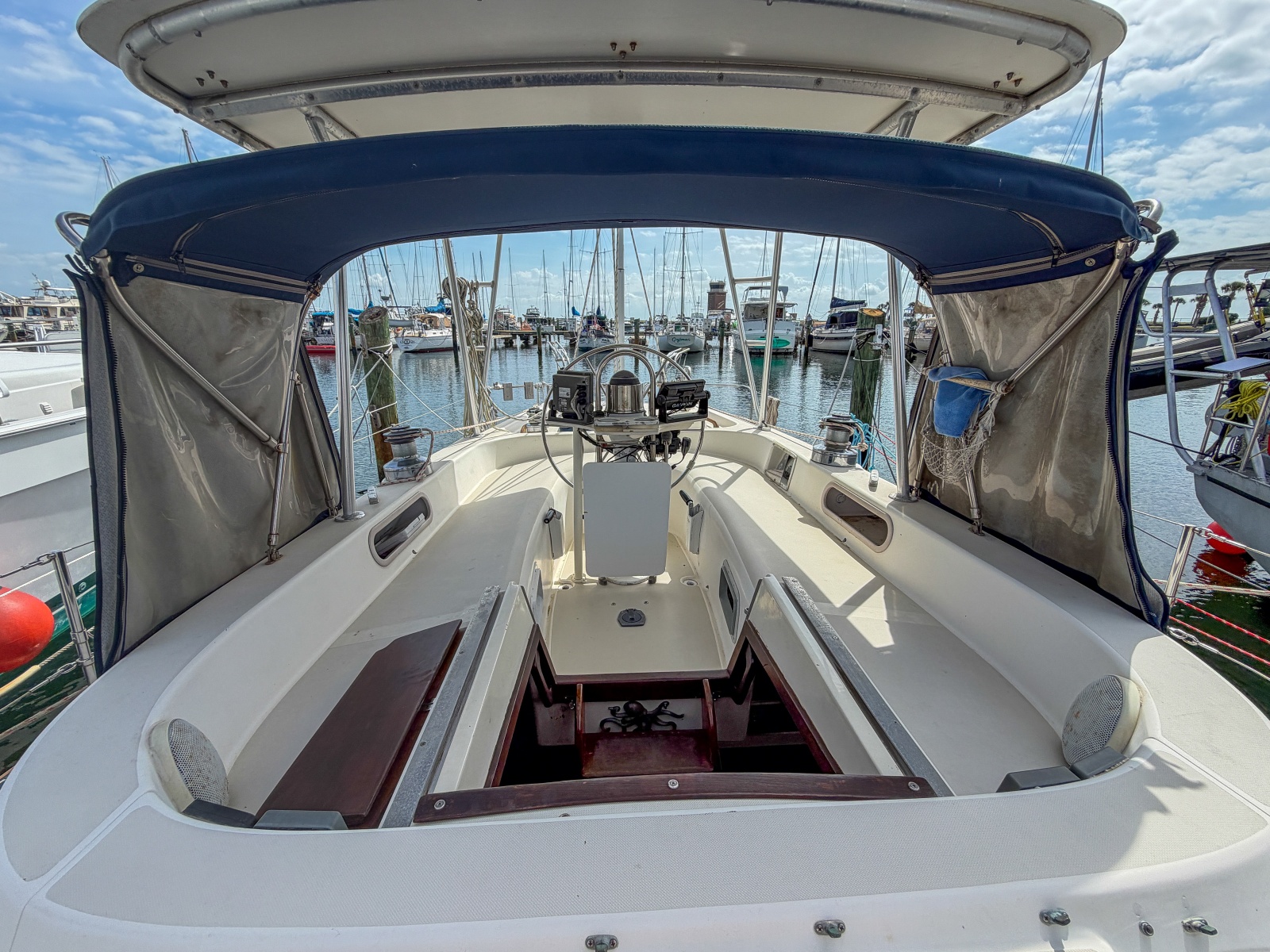 38' 1984 Pearson 385