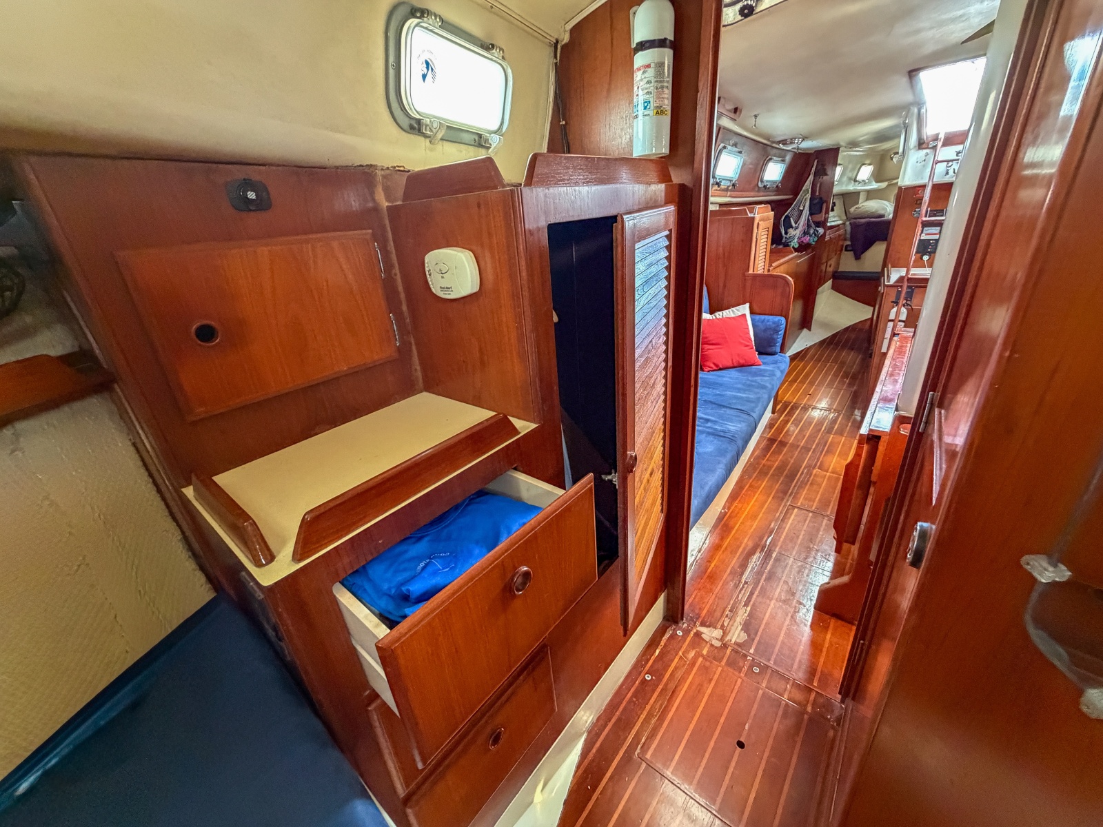 38' 1984 Pearson 385