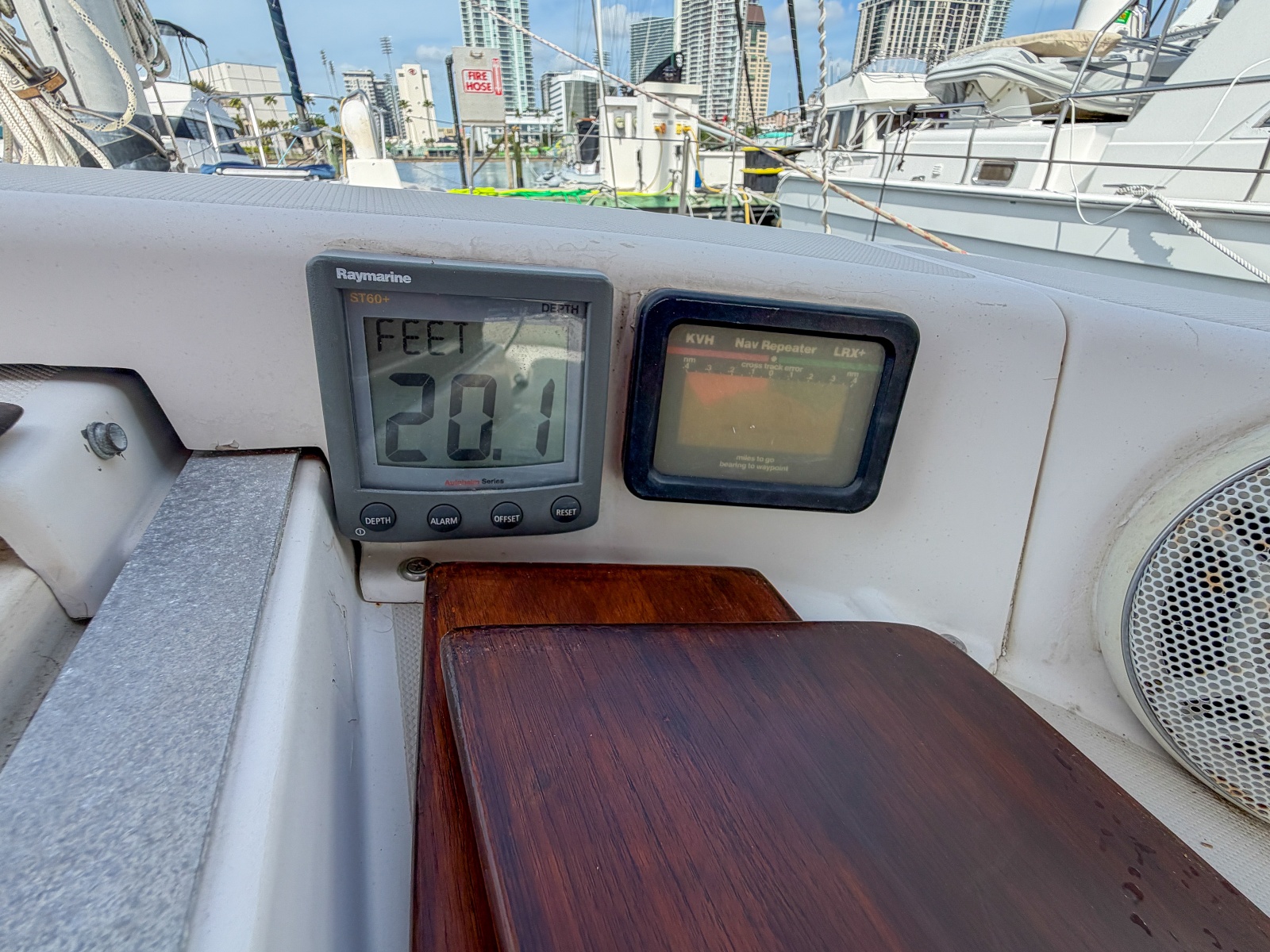 38' 1984 Pearson 385