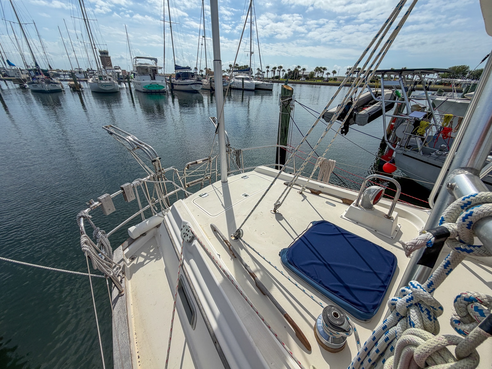 38' 1984 Pearson 385