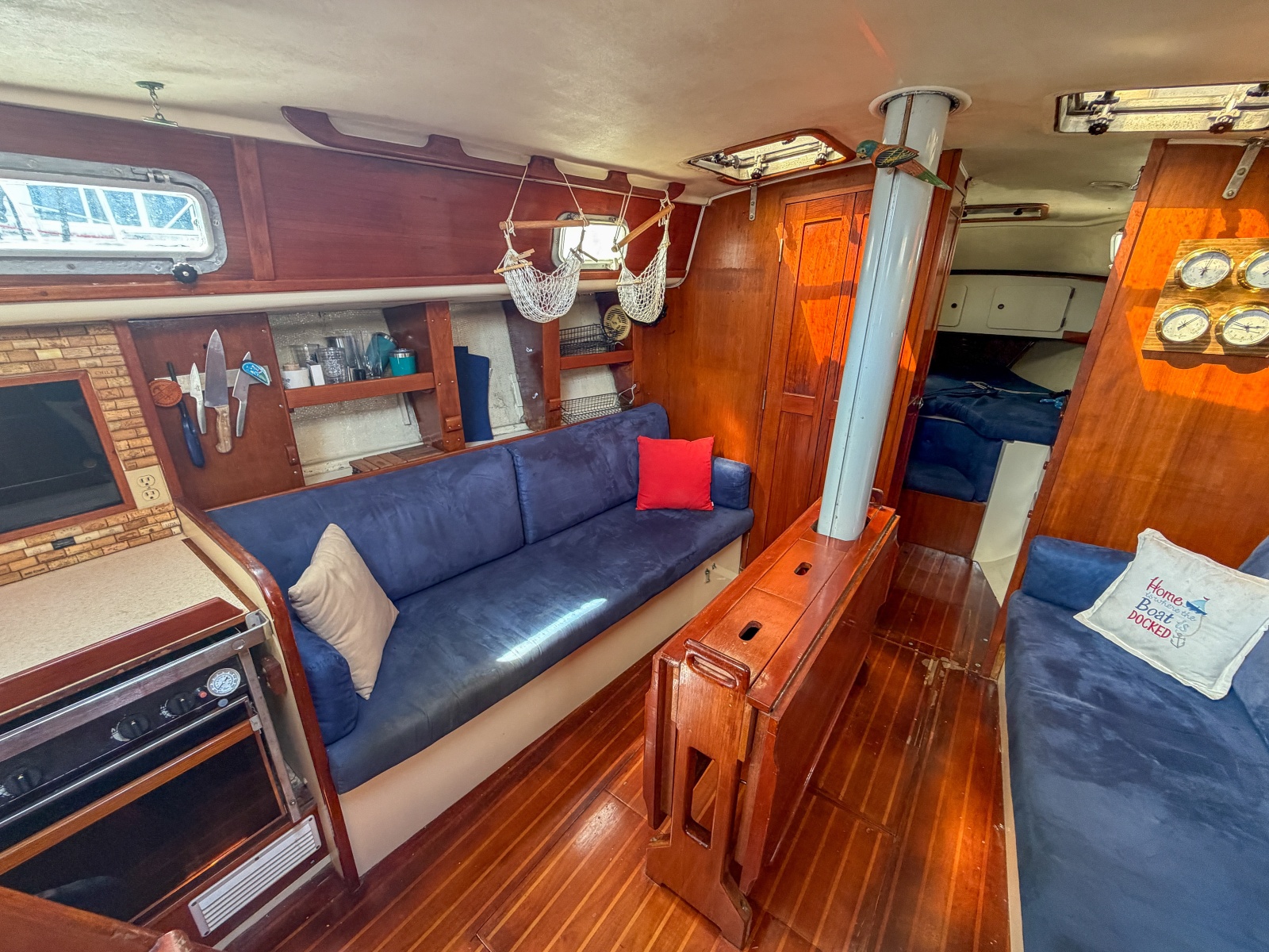 38' 1984 Pearson 385