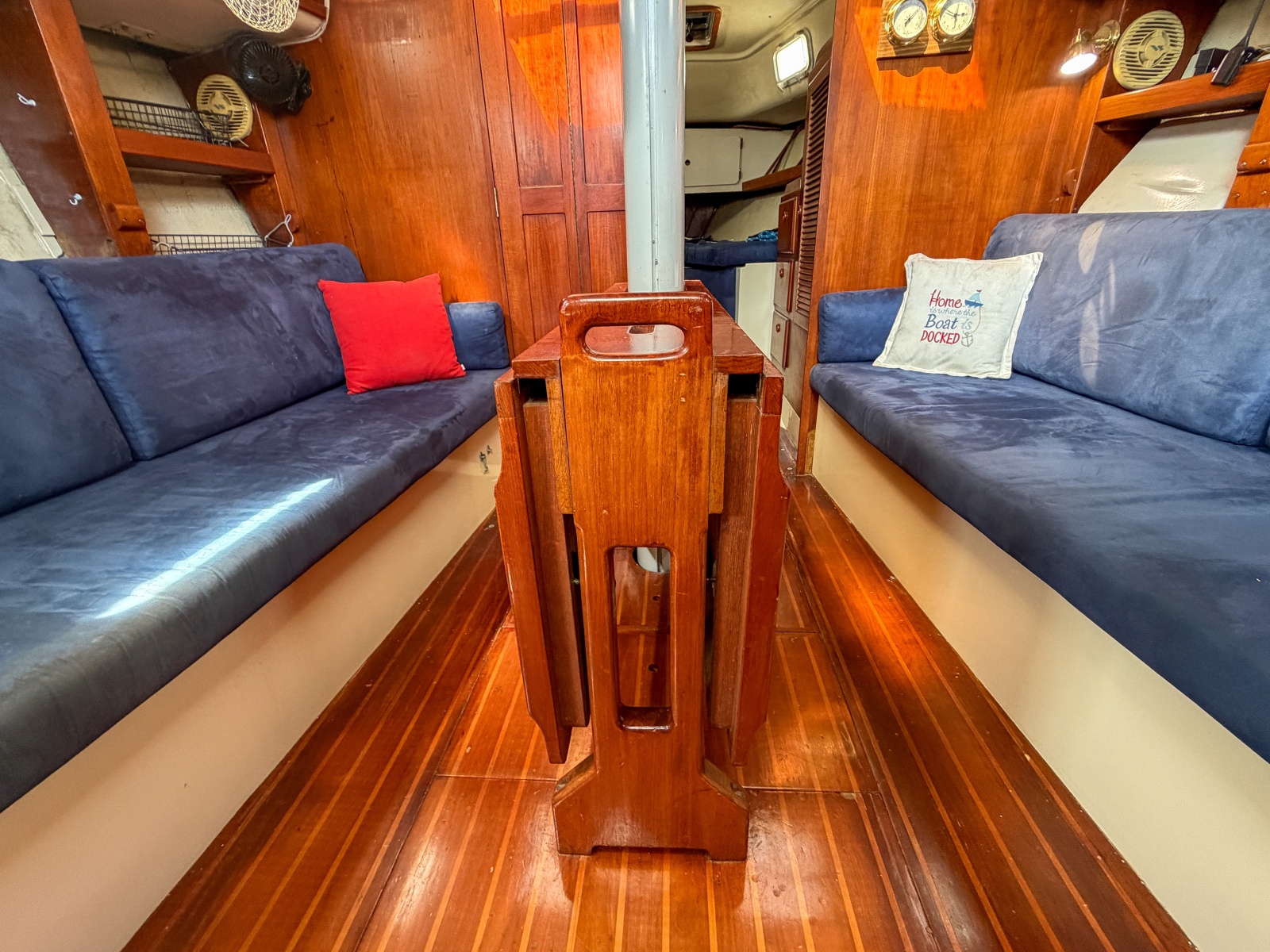 38' 1984 Pearson 385