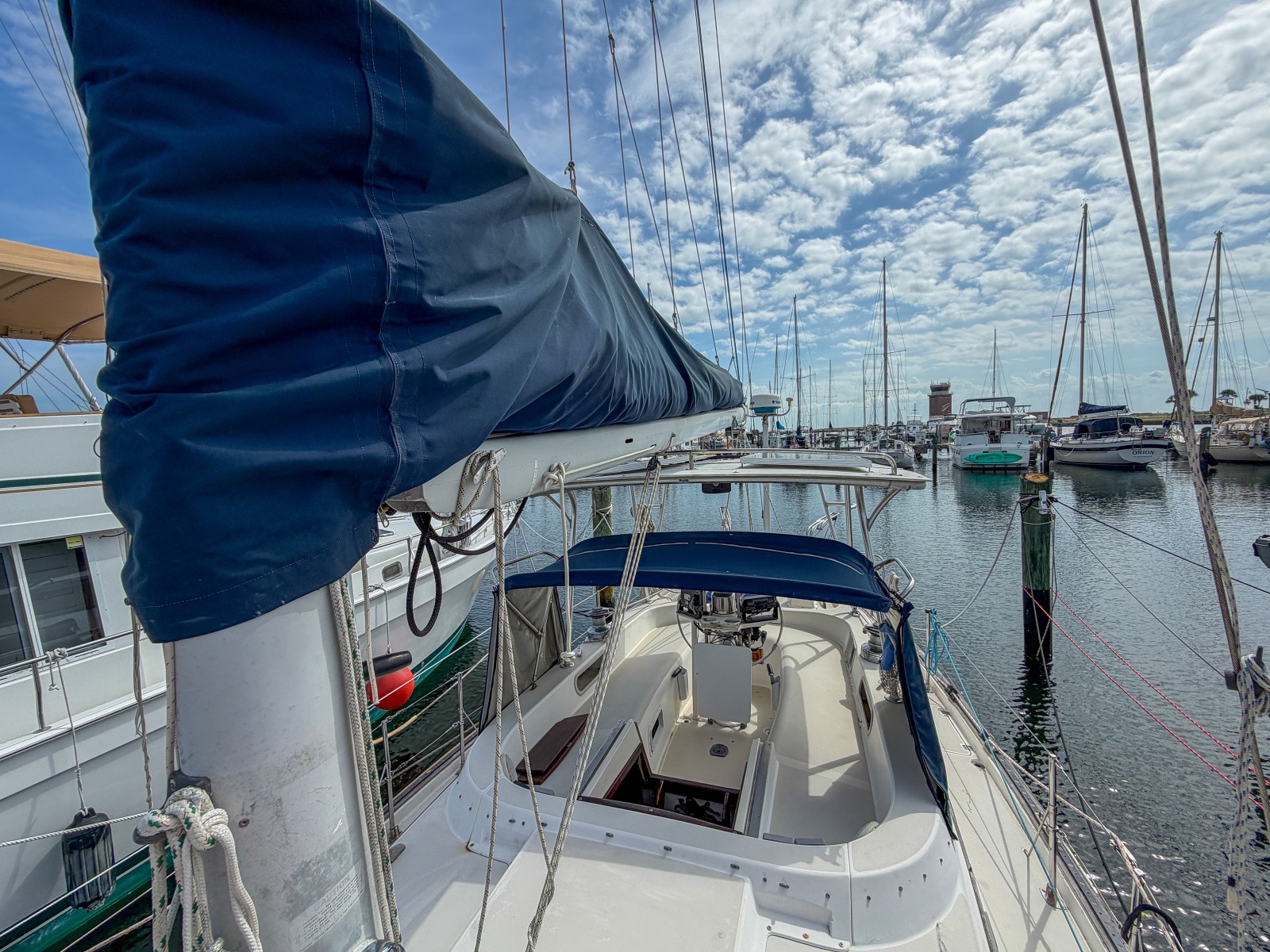 38' 1984 Pearson 385