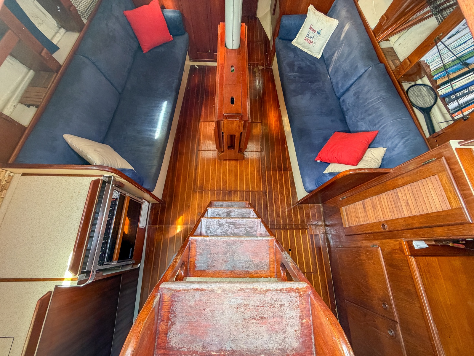 38' 1984 Pearson 385