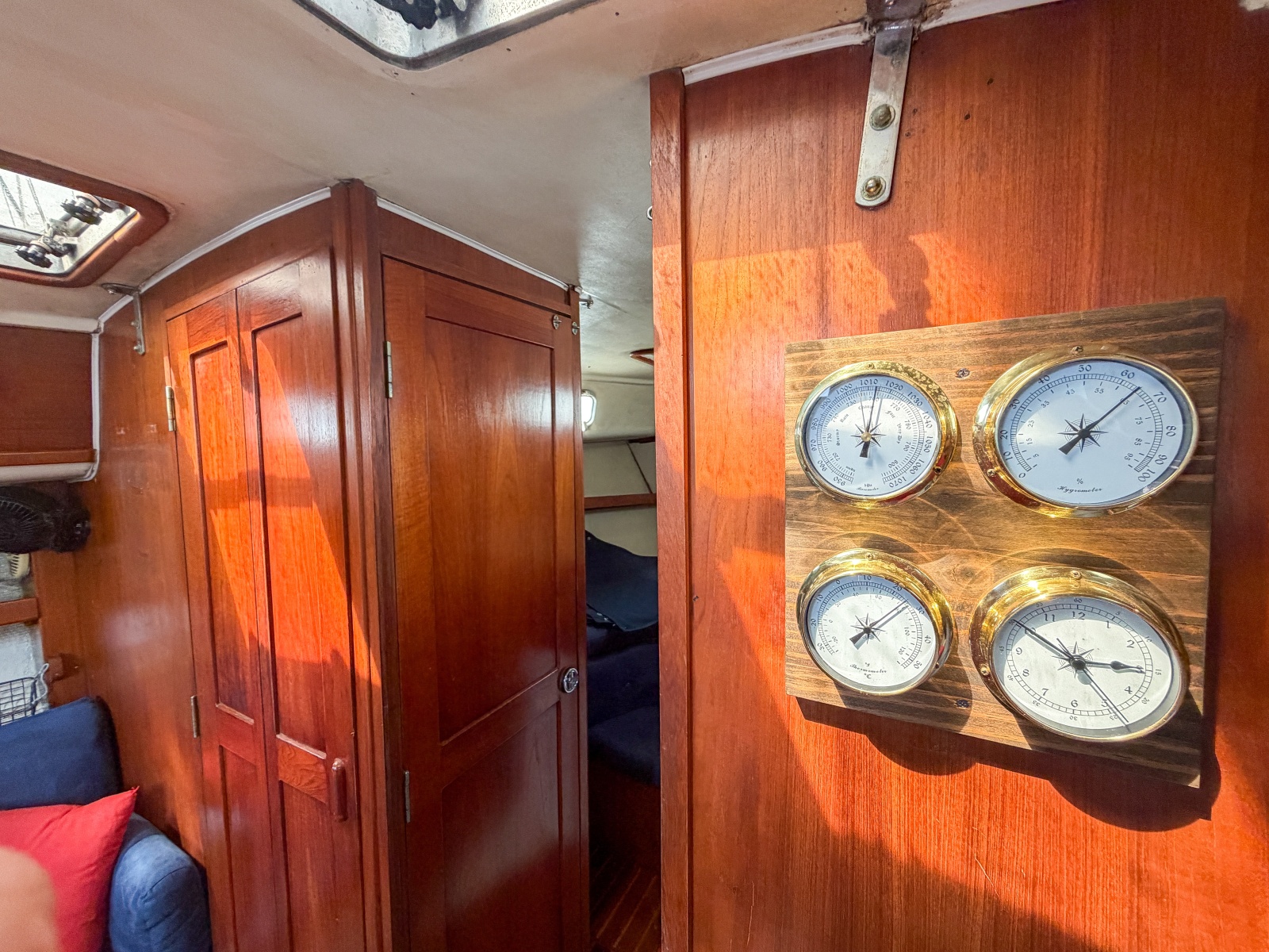 38' 1984 Pearson 385