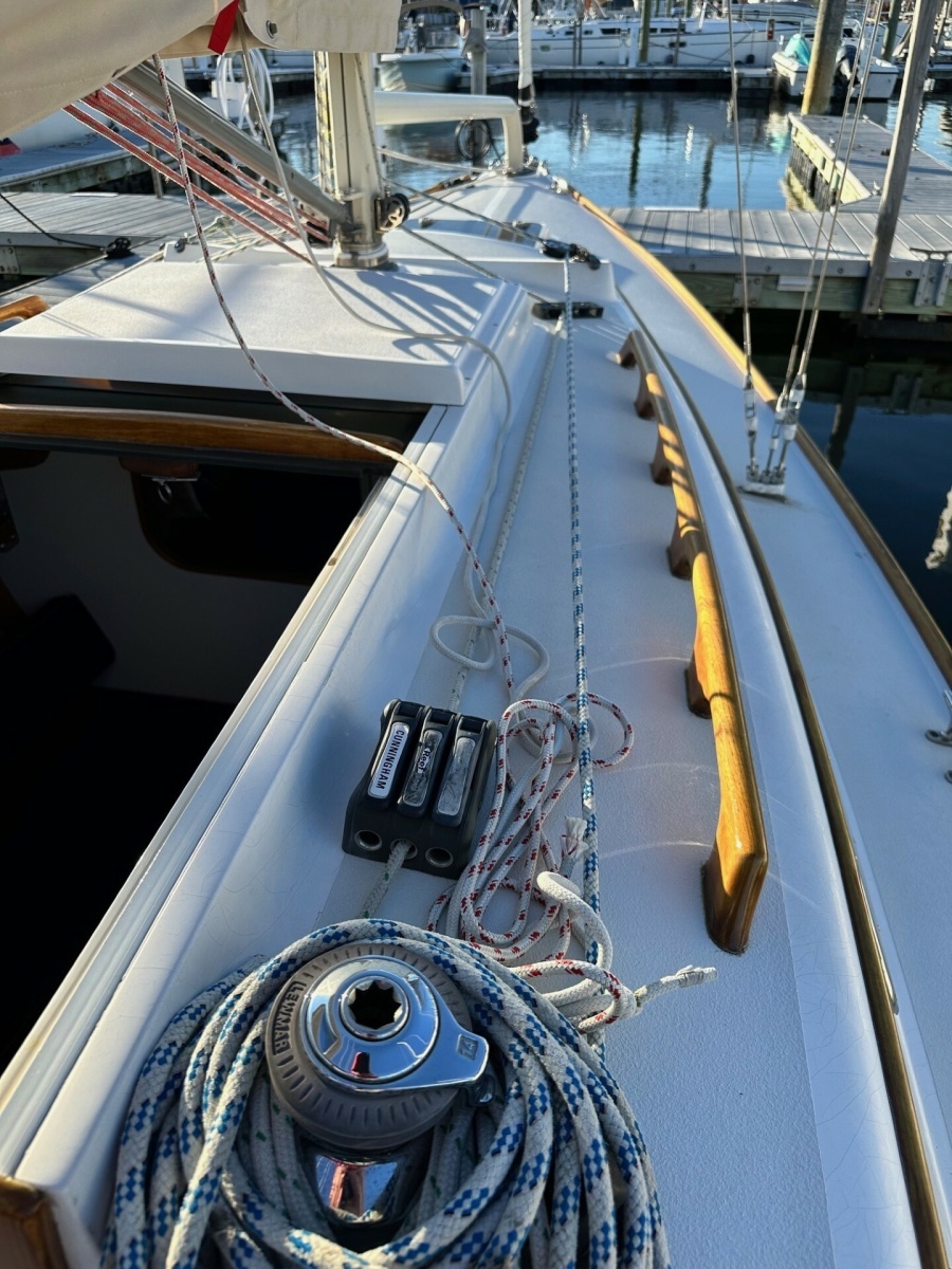 2002 Alerion Express