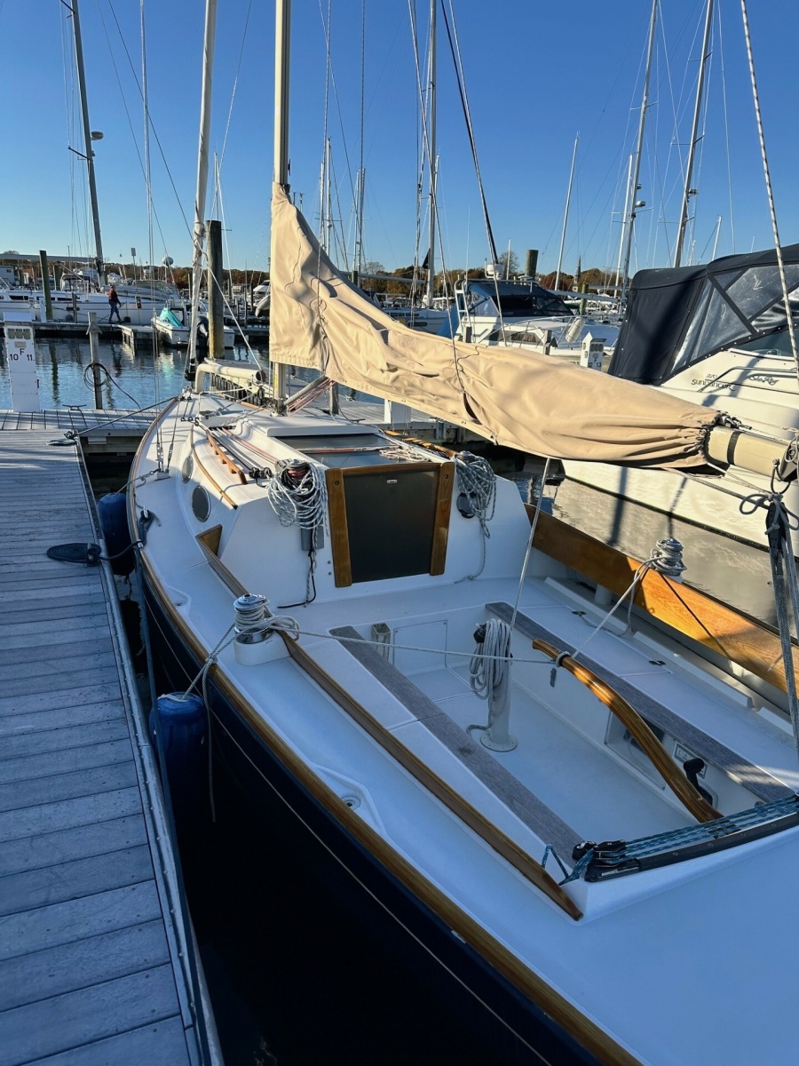 2002 Alerion Express