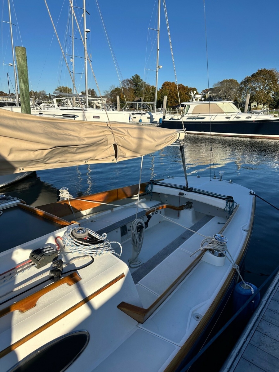 2002 Alerion Express